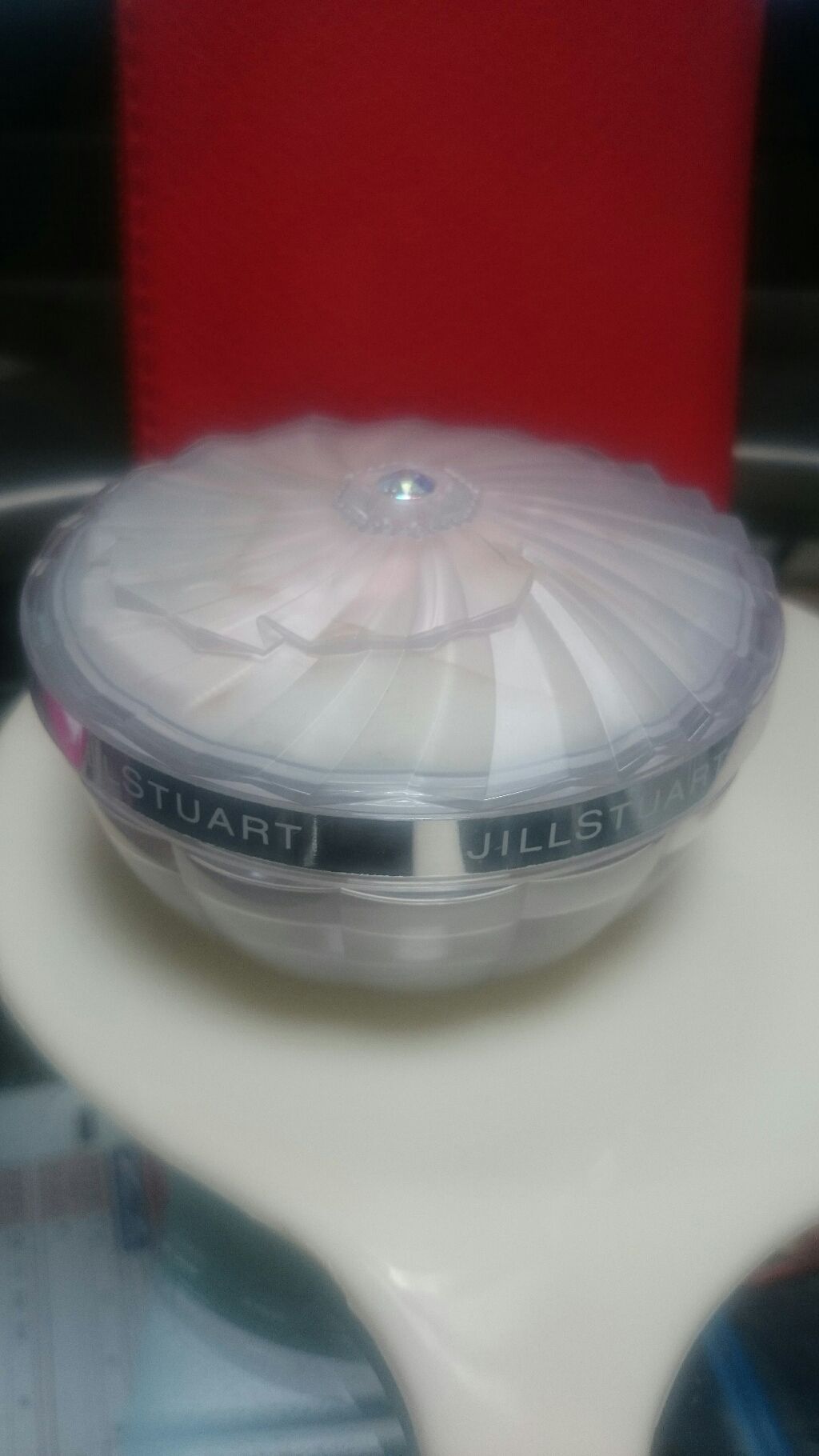 エアリーチュール ラスティングルースパウダー/JILL STUART/パウダーファンデーションを使ったクチコミ（1枚目）