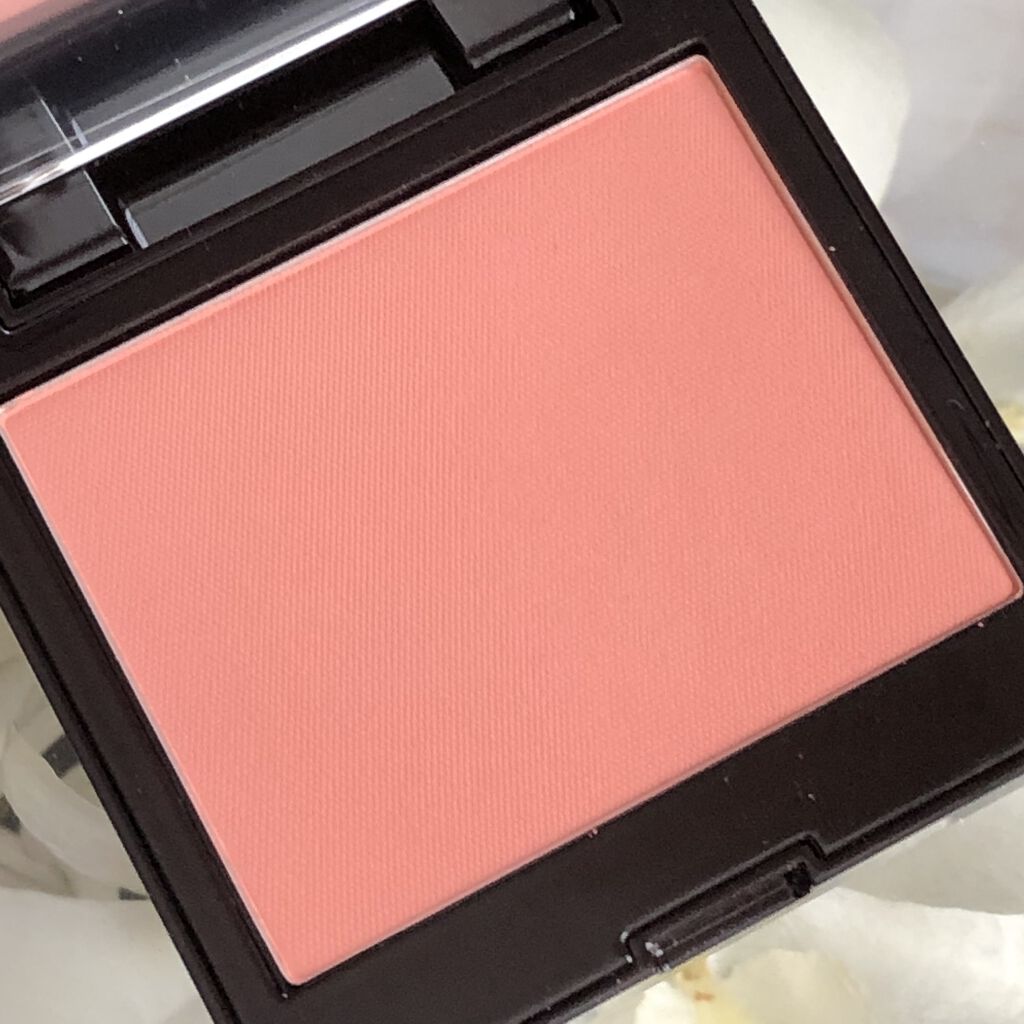 ブラッシュ カラー インフュージョン 13 BELLINI/ローラ メルシエ/パウダーチークを使ったクチコミ（3枚目）