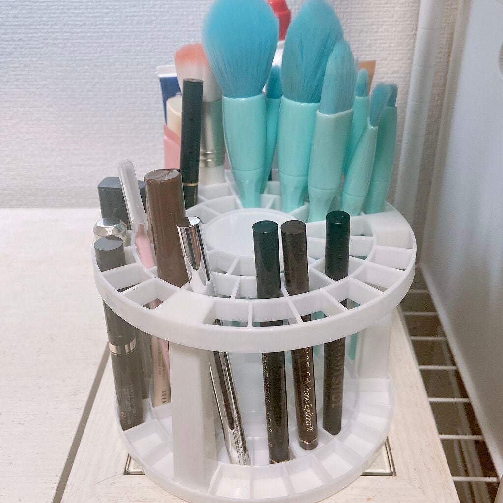 ねこなべ on LIPS 「SHEIN購入品商品ID:9877352メイクブラシ立てです☺..」(1枚目)