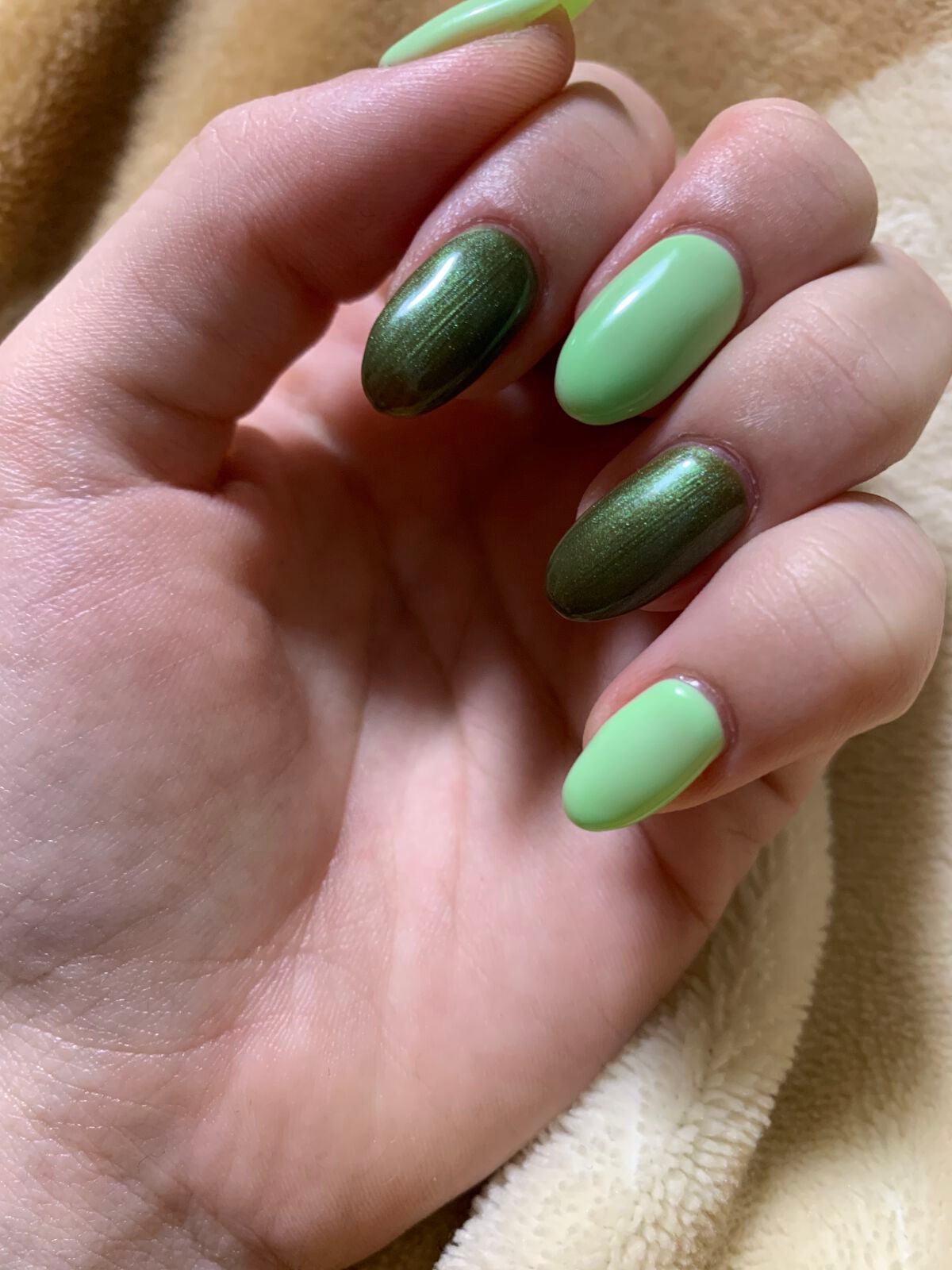 へむれんさん🍎🍏 on LIPS 「お久しぶりです🍎🍏へむれんさんです!!私生活が結構大変でして、..」(1枚目)