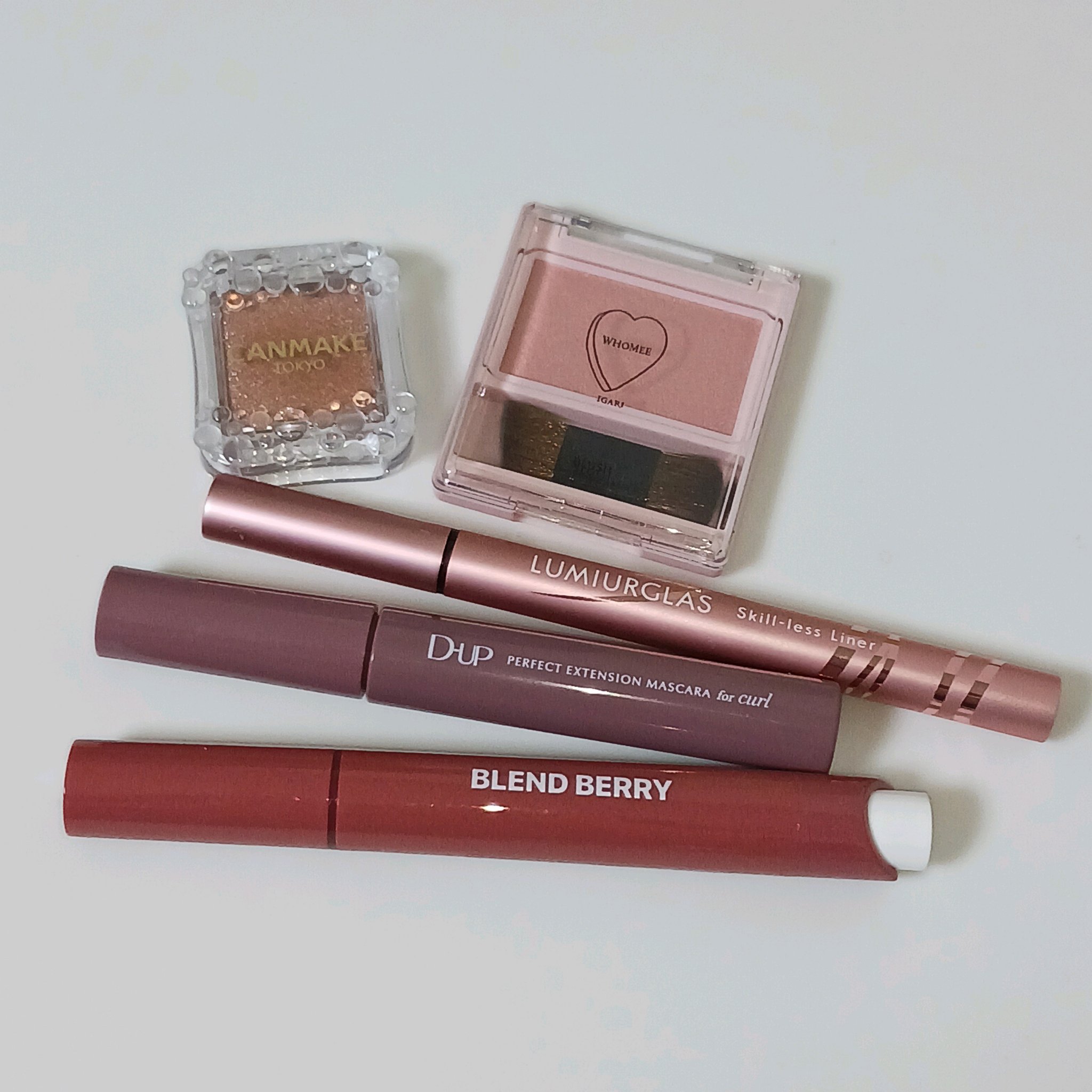 フーミー シングルブラッシュ/WHOMEE/パウダーチークを使ったクチコミ（1枚目）