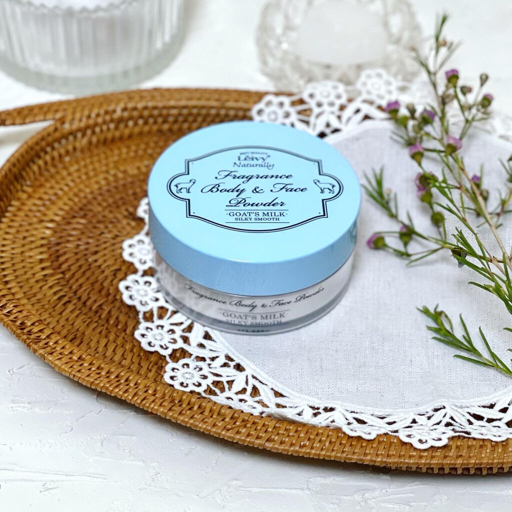 フレグランス ボディ＆フェイスパウダー ゴートミルク/Leivy/ルースパウダーを使ったクチコミ（2枚目）
