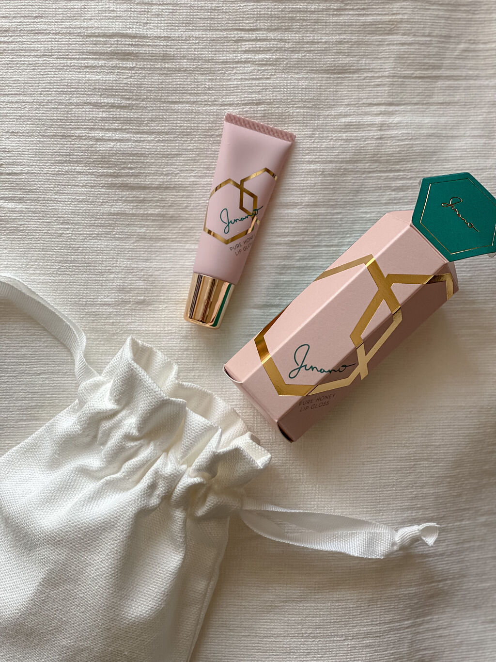 ピュアハニーリップグロス/Junano/リップ美容液を使ったクチコミ（1枚目）