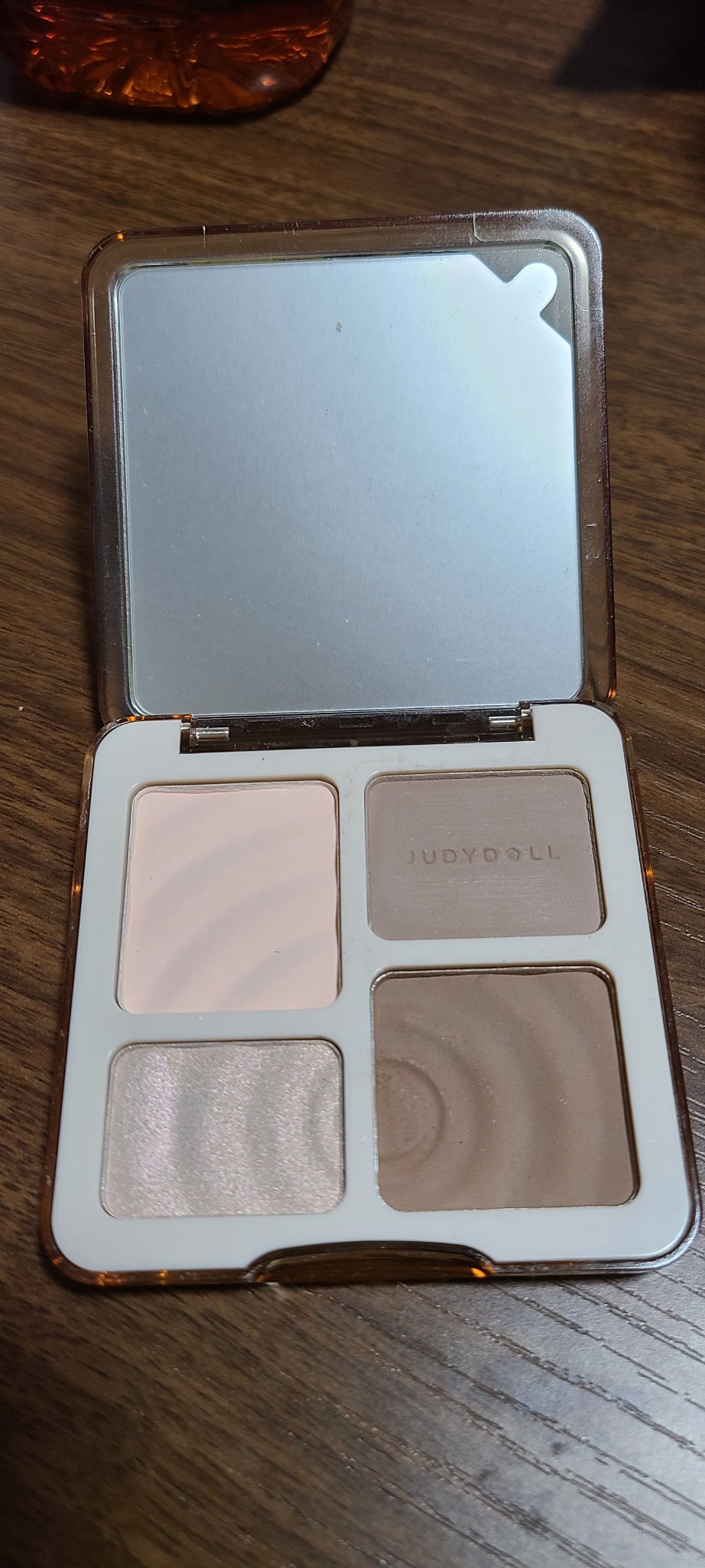 JUDYDOLL メリハリマスターパレット/JUDYDOLL/パウダーハイライトを使ったクチコミ（2枚目）