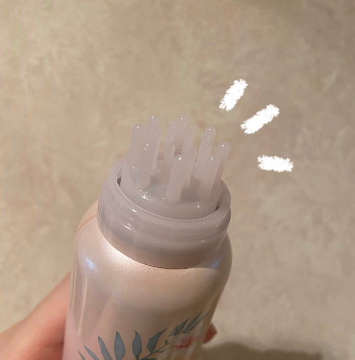 アイシーヘッドシャワー マンゴー& パッション ホワイトフローラル /JILL STUART/頭皮ローションを使ったクチコミ(2枚目)