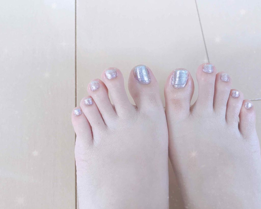 カラフルネイルズ/キャンメイク/マニキュアを使ったクチコミ(2枚目)