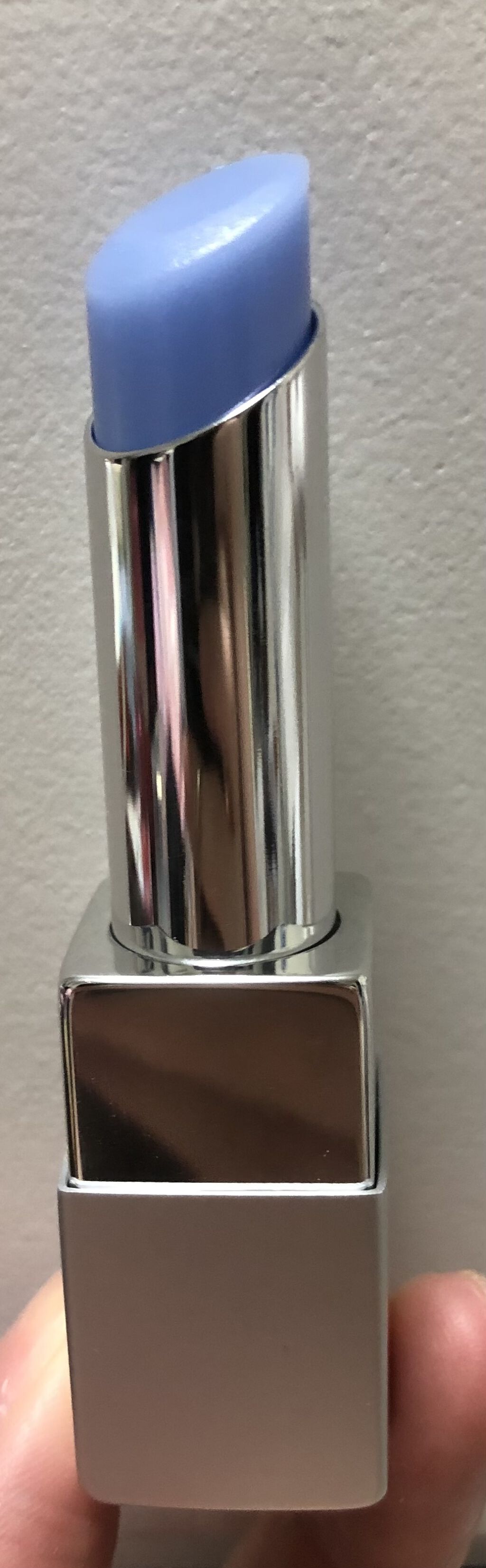 RMK リップベース マットのクチコミ「【使った商品】
RMK
リップベース マット

【色味】
スティックは水色
塗ったら透明

【.....」（1枚目）