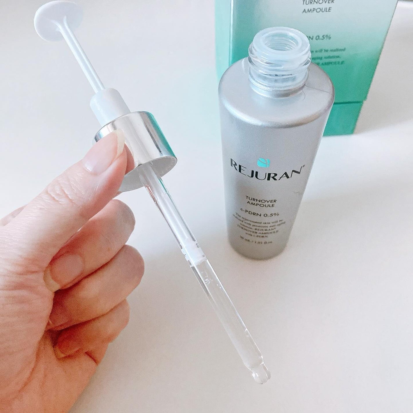 REJURAN ターンオーバーアンプル 30ml/REJURAN COSMETICS/美容液を使ったクチコミ(2枚目)