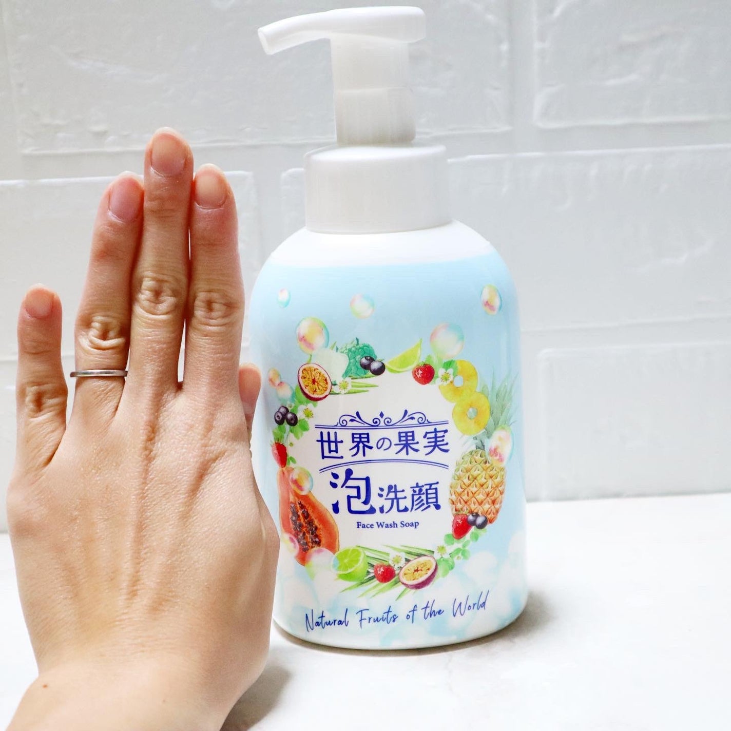 世界の果実 すっきり泡洗顔/世界の果実/泡洗顔を使ったクチコミ(3枚目)