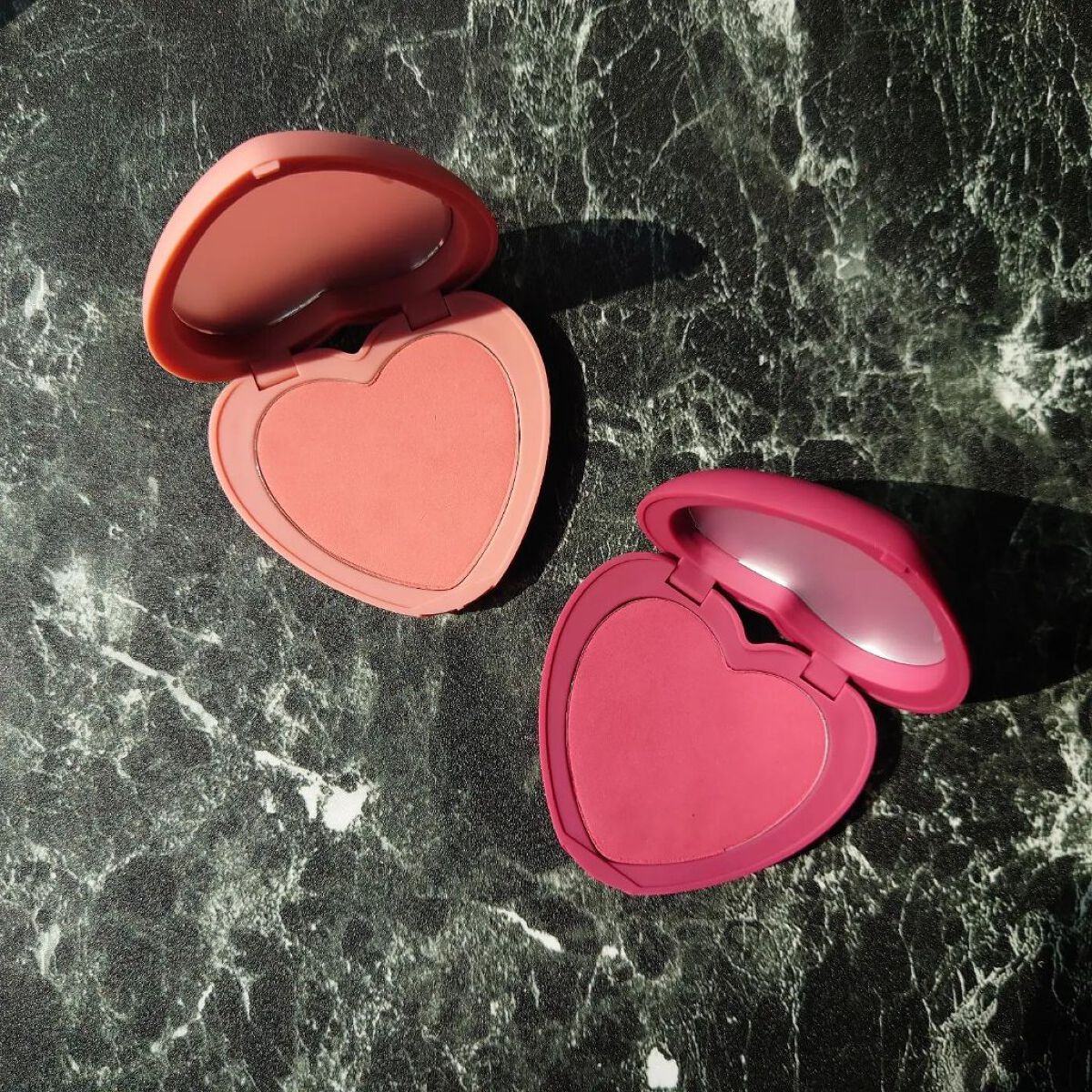 ColourPop プレストパウダーチーク