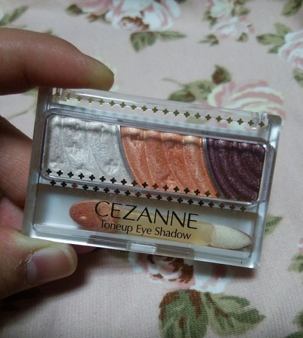 トーンアップアイシャドウ/CEZANNE/アイシャドウパレットを使ったクチコミ(1枚目)