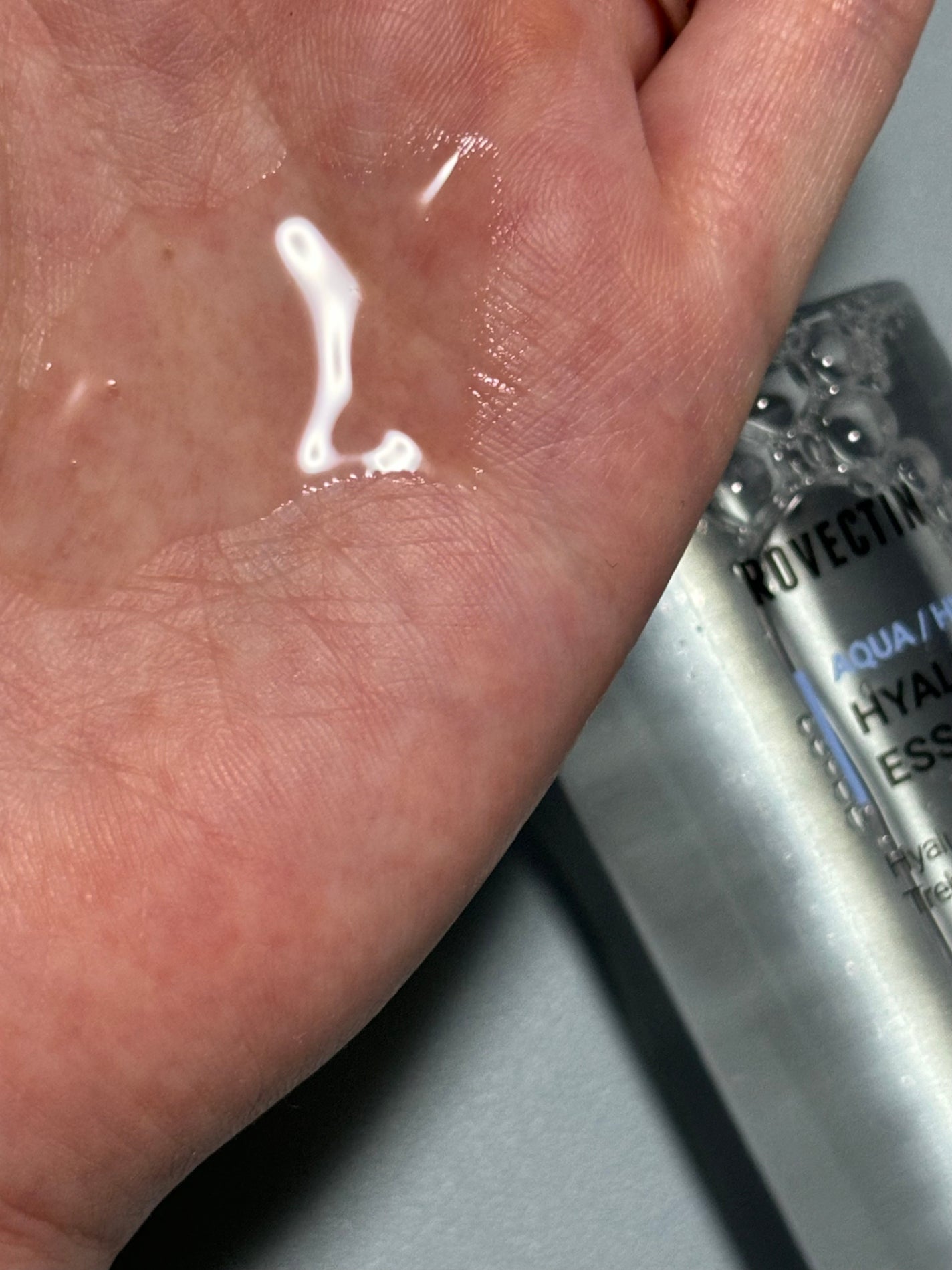 アクアヒアルロニックエッセンス/ロベクチン/化粧水を使ったクチコミ(2枚目)