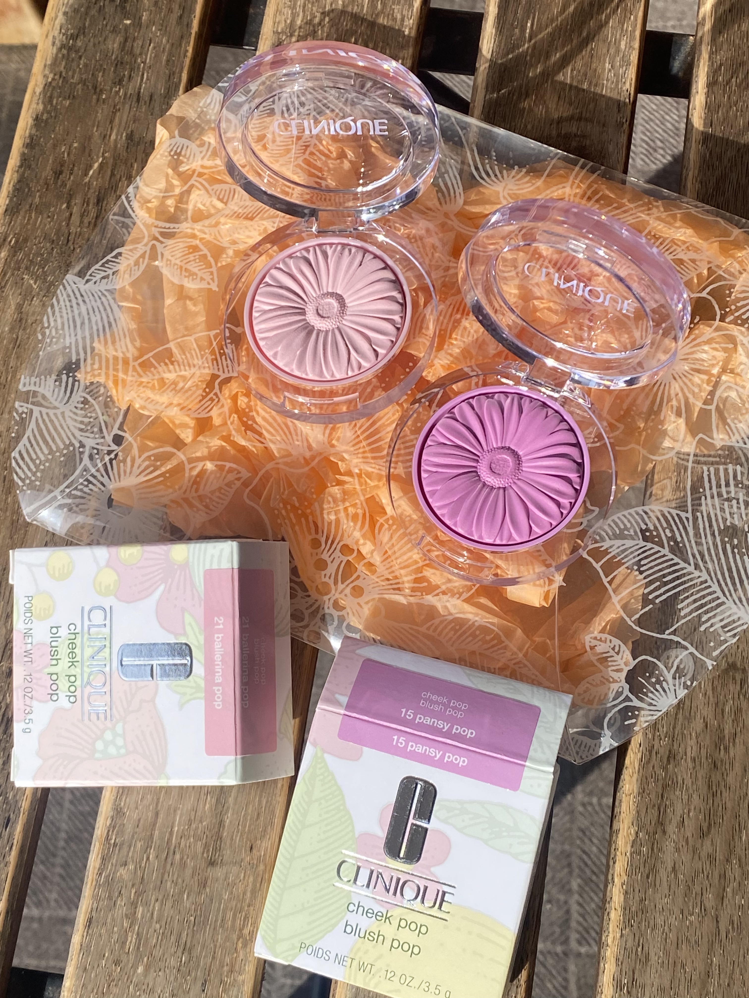 チーク ポップ/CLINIQUE/パウダーチークを使ったクチコミ（2枚目）