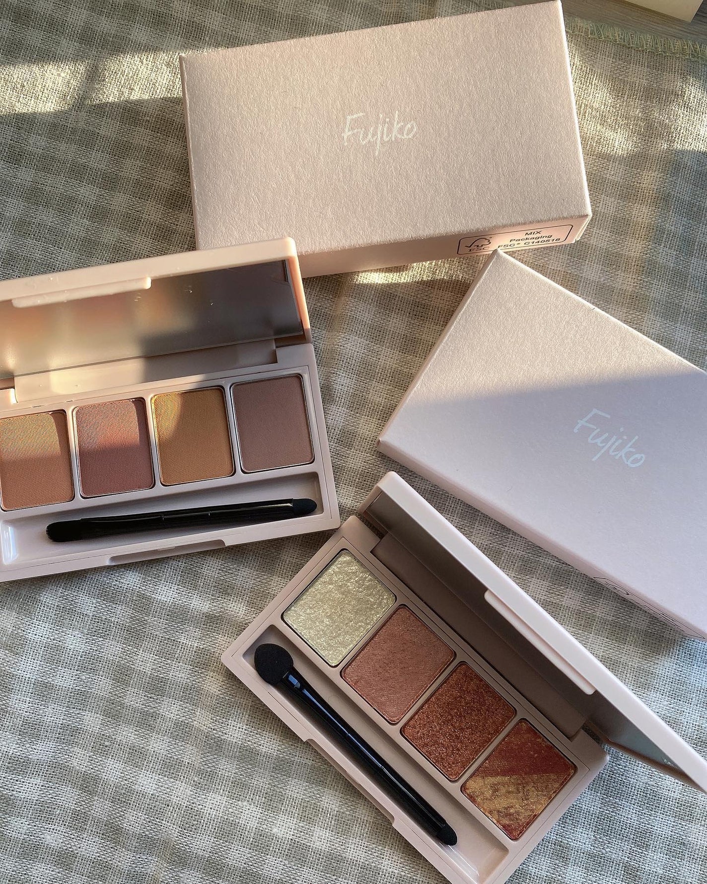 KANNIE on LIPS 「fujiko足しパレ✨捨て色なしの4色パレット😭💗ちょうど見つ..」(1枚目)