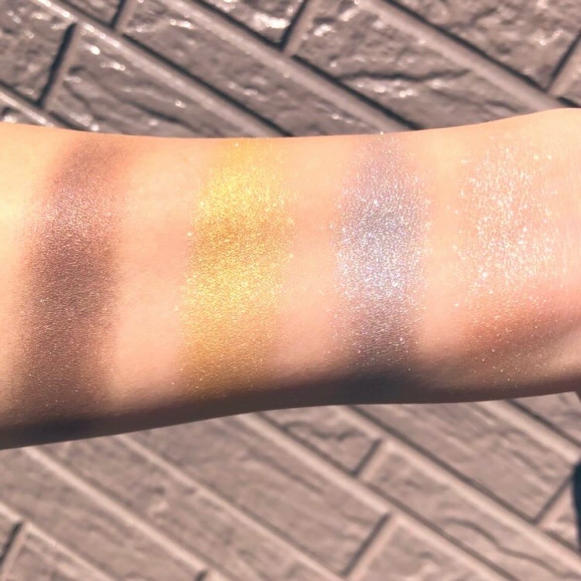 シグニチャー カラー アイズ 130 艶揃 - TSUYAZOROI -/SUQQU/アイシャドウパレットを使ったクチコミ（2枚目）