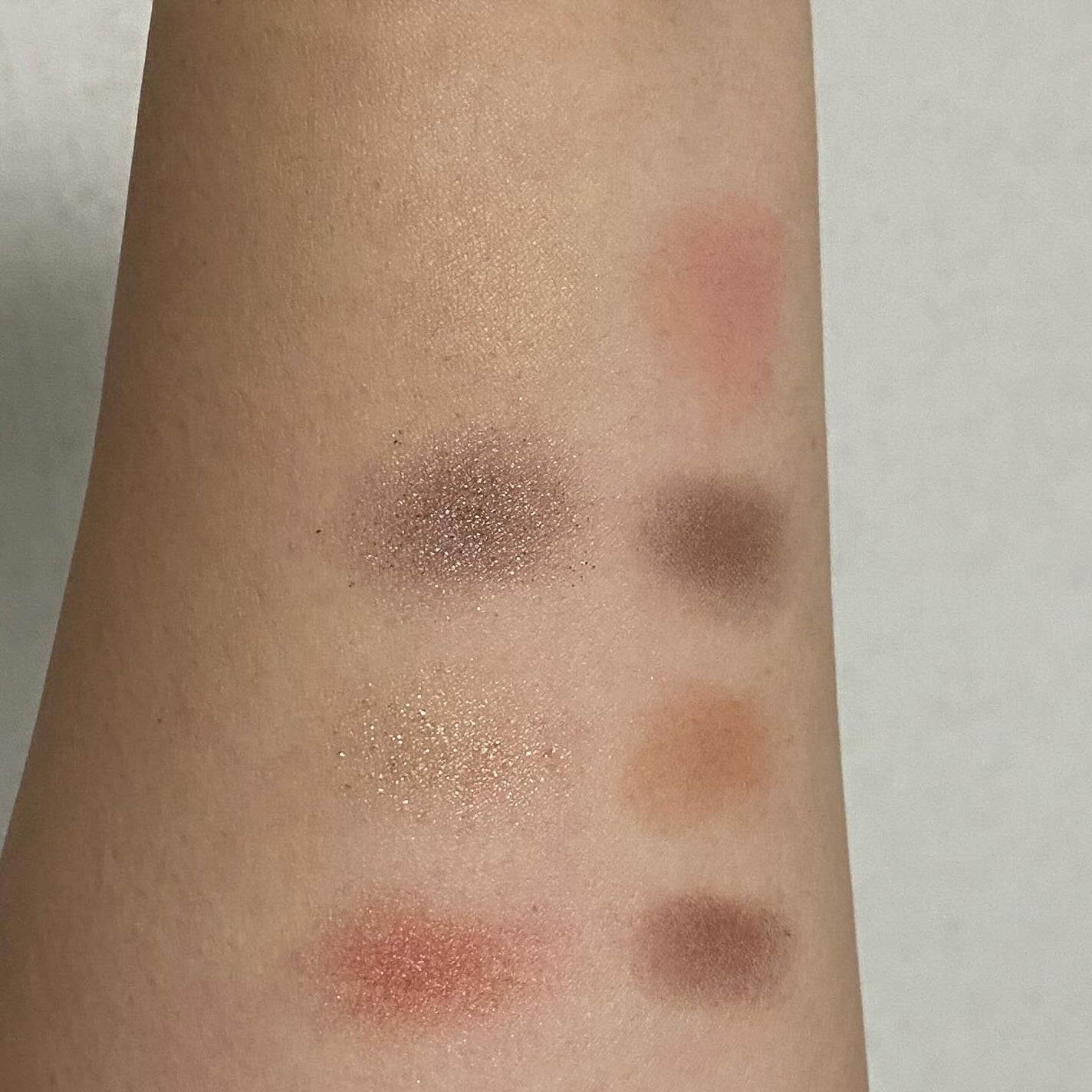 カラーフリップ/ヴァレンティノ ビューティ/アイシャドウパレットを使ったクチコミ(5枚目)