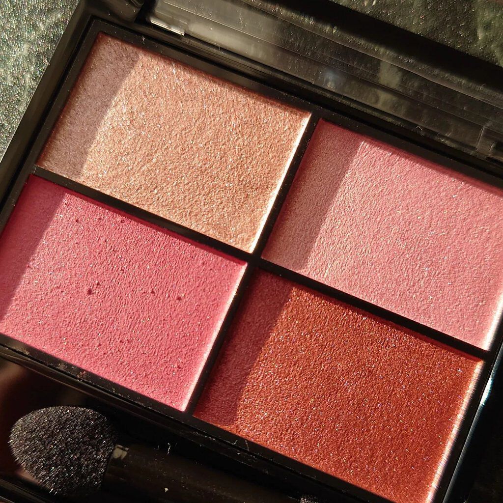 レブロン カラーステイ デイ トゥ ナイト アイシャドウ クアッド/REVLON/アイシャドウパレットを使ったクチコミ（3枚目）