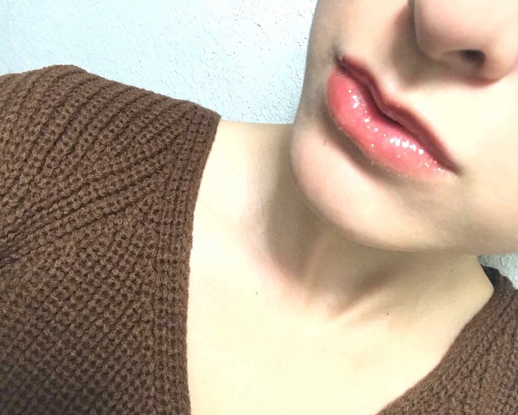 ハニーラスター r/ROAlív/リップグロスを使ったクチコミ(2枚目)