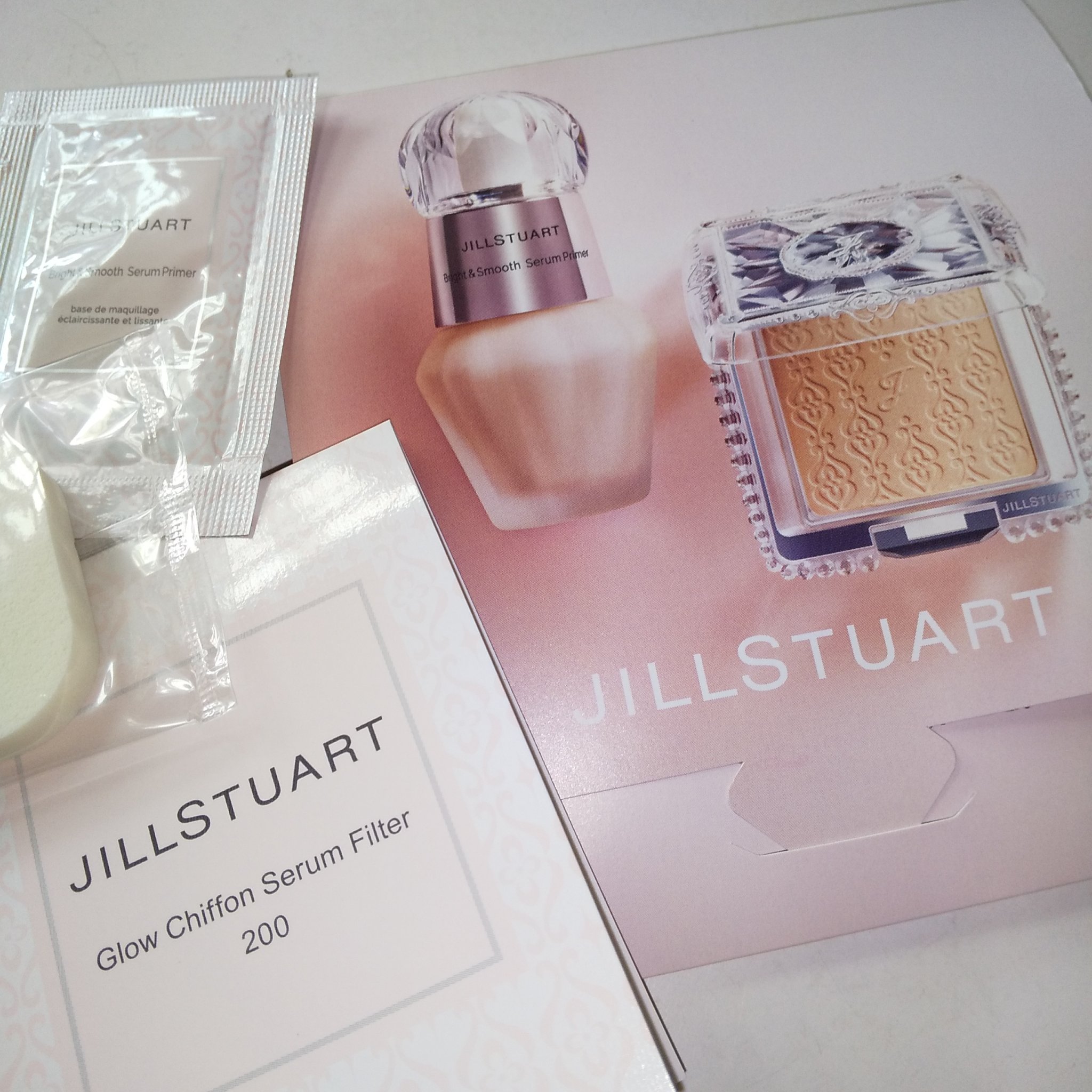 グロウシフォン セラムフィルター 200 light /JILL STUART/パウダーファンデーションを使ったクチコミ（1枚目）