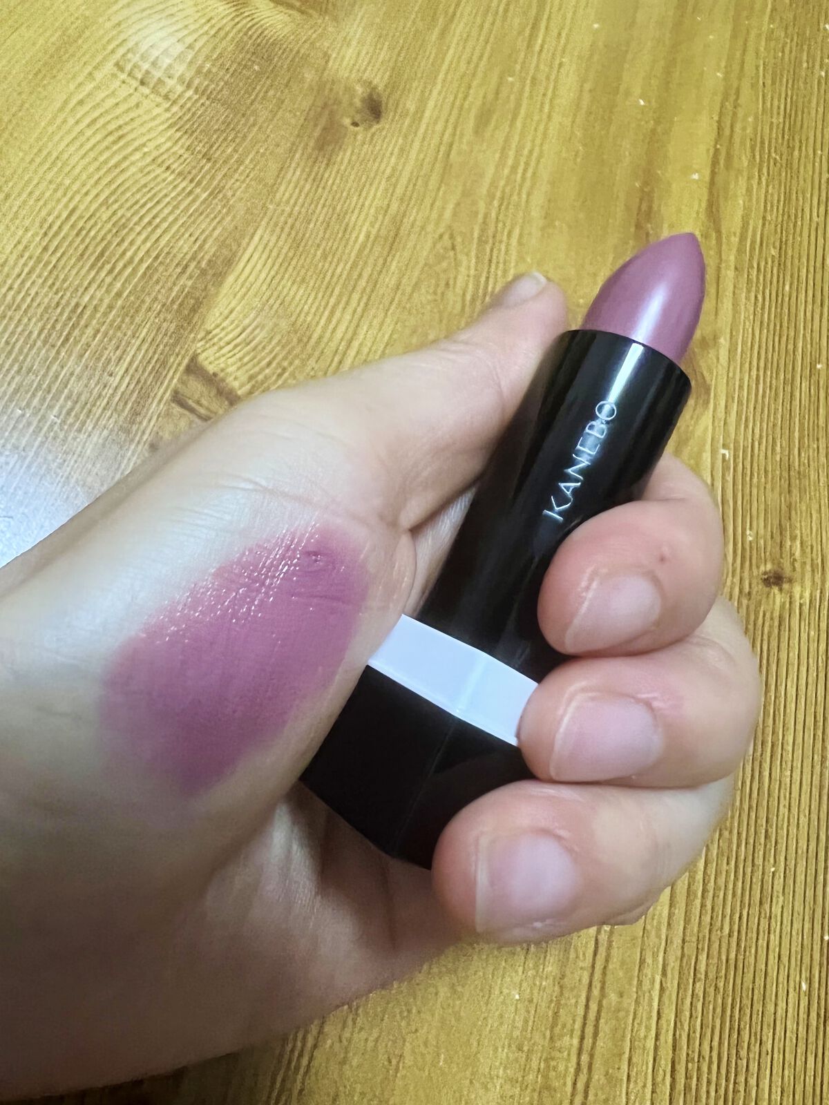 カネボウ Nールージュ EX5 Smoky Orchid（限定）/KANEBO/口紅を使ったクチコミ（3枚目）