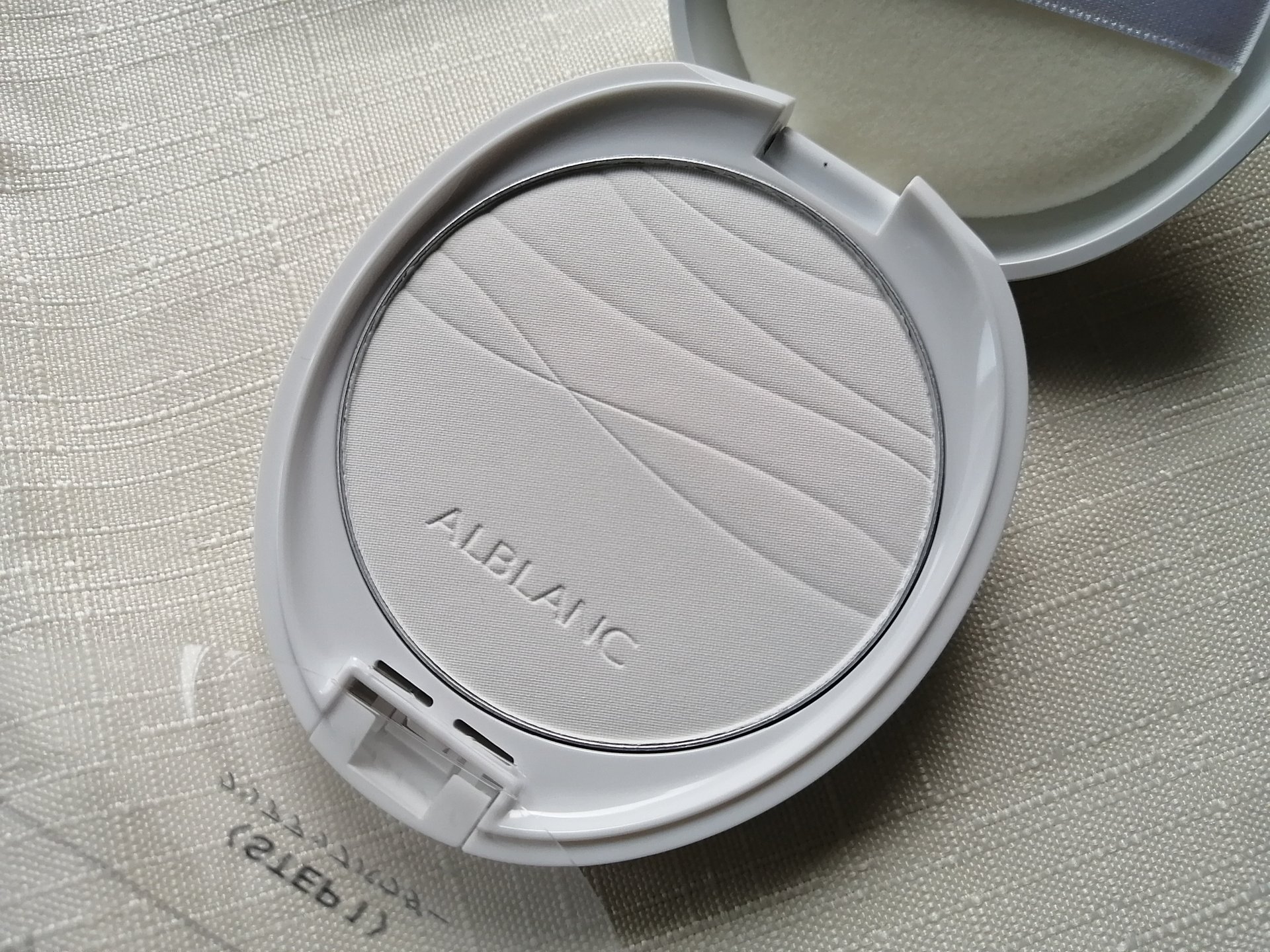 クラリティブラン フィニッシャー/ALBLANC/プレストパウダーを使ったクチコミ（3枚目）