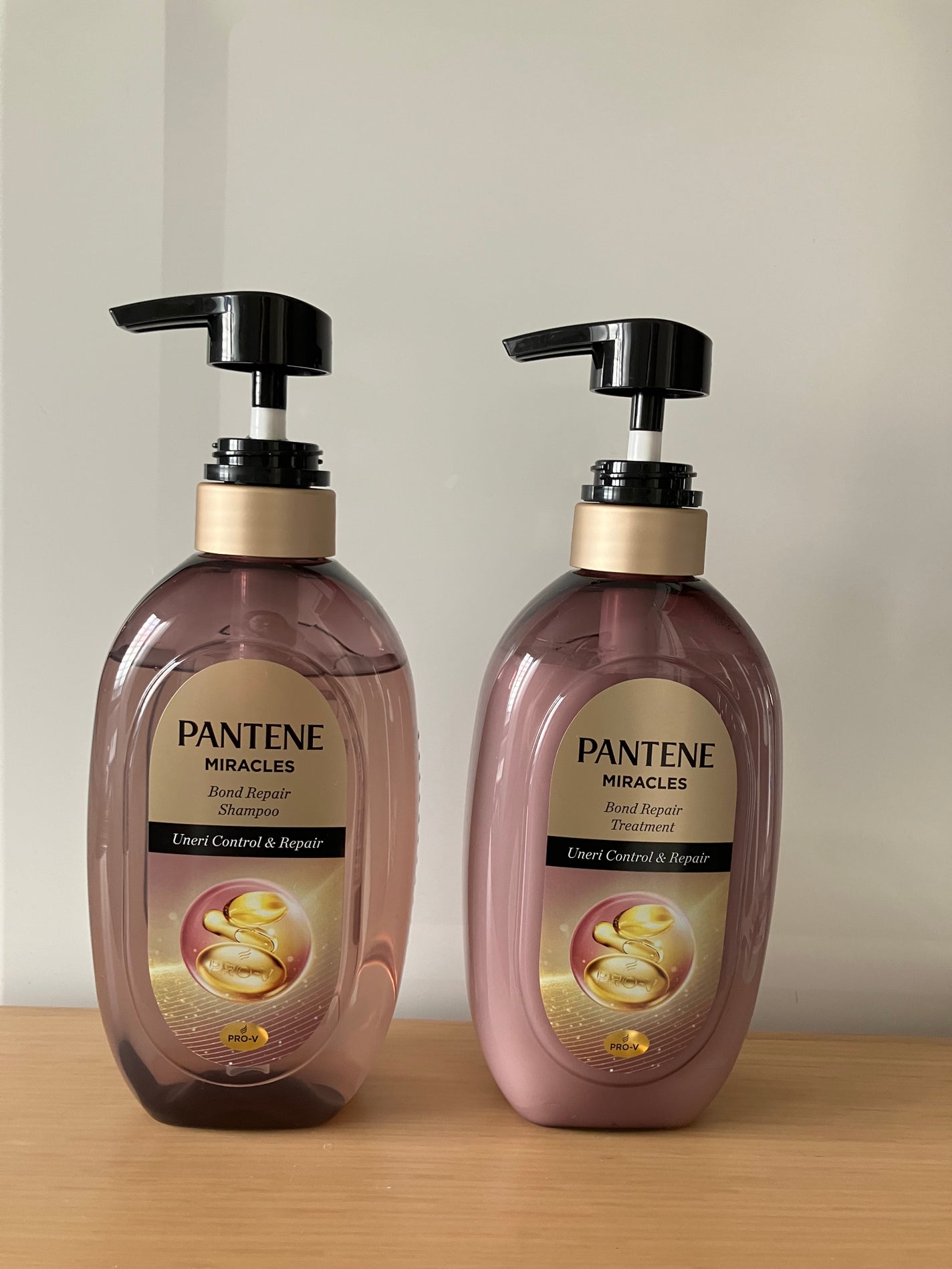 ミラクルズ うねりコントロール&リペア ボンドリペア シャンプー/トリートメント/パンテーン/市販シャンプーを使ったクチコミ(1枚目)