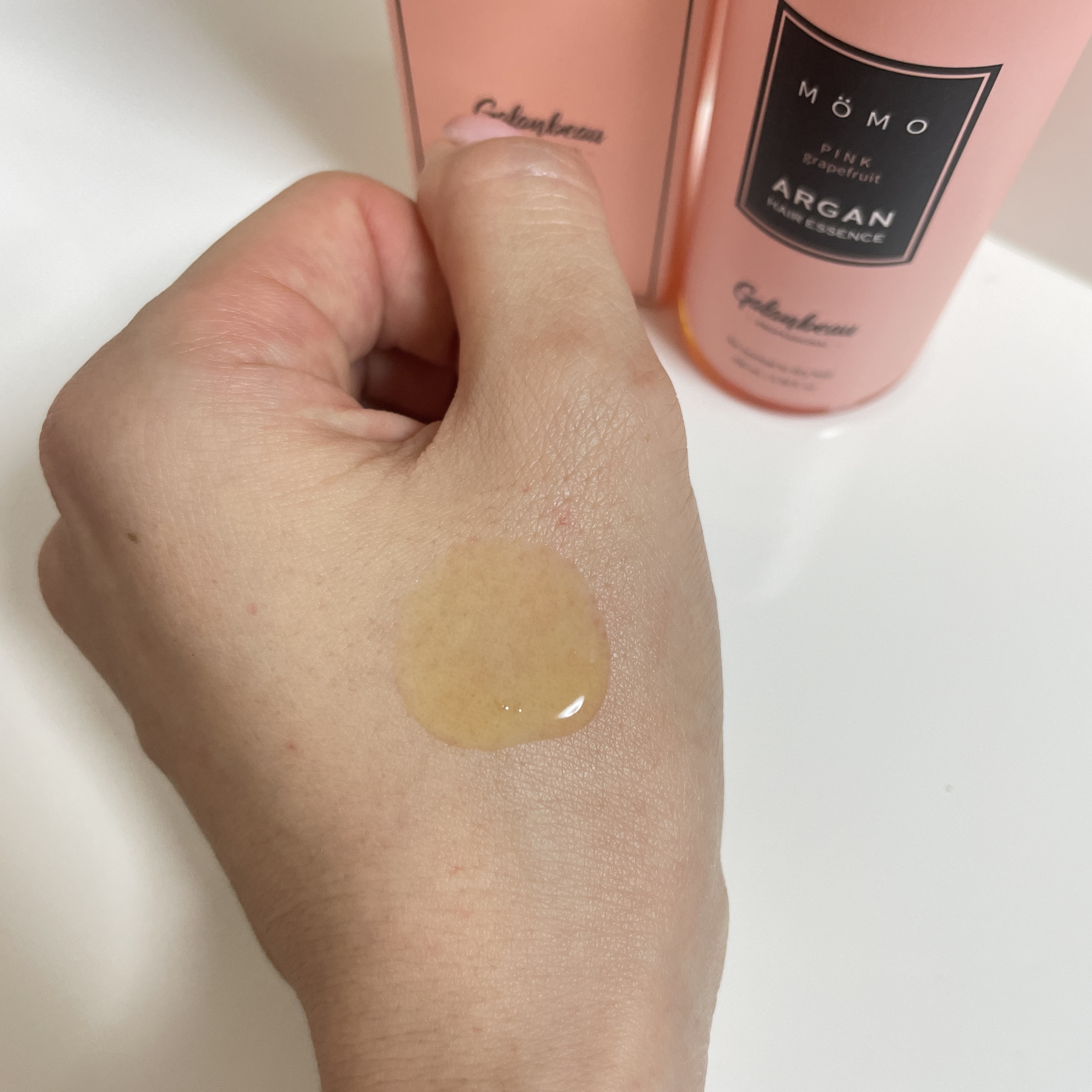 モモアルガンヘアエッセンス/ガランビュー/ヘアオイルを使ったクチコミ（2枚目）