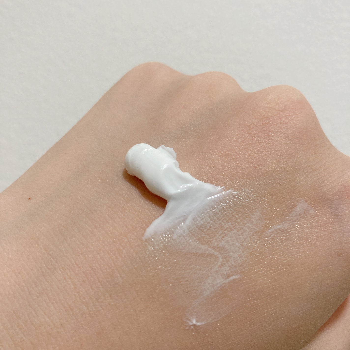 フレグランスリッチハンドクリーム(アールグレイティー)/フェルナンダ/ハンドクリームを使ったクチコミ(2枚目)