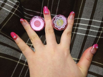 蛟 on LIPS 「シンプルだけど王道ピンクで可愛く!どうも蛟です。ネイルチップを..」(1枚目)