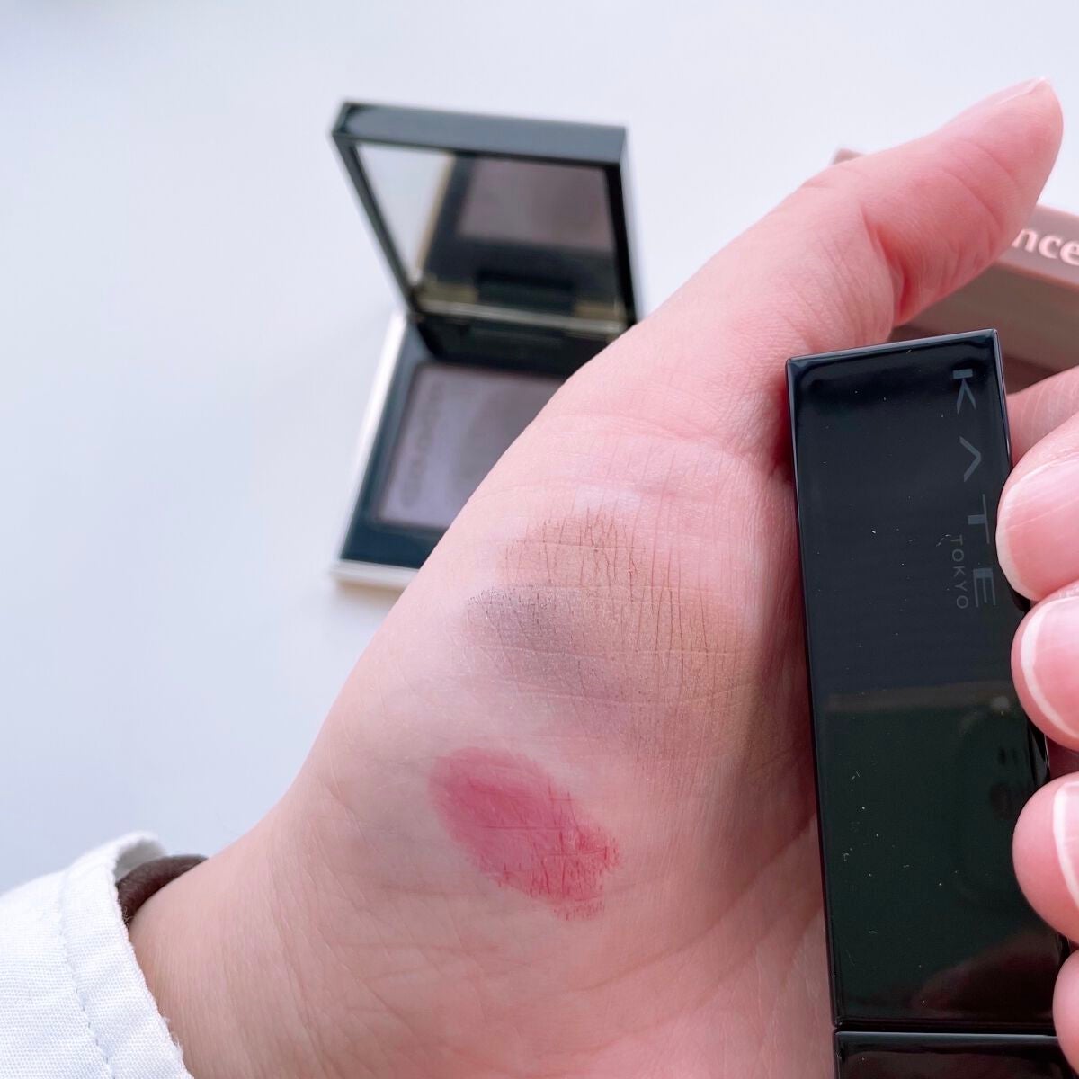 トーン タッチ アイズ/SUQQU/単色アイシャドウを使ったクチコミ(3枚目)