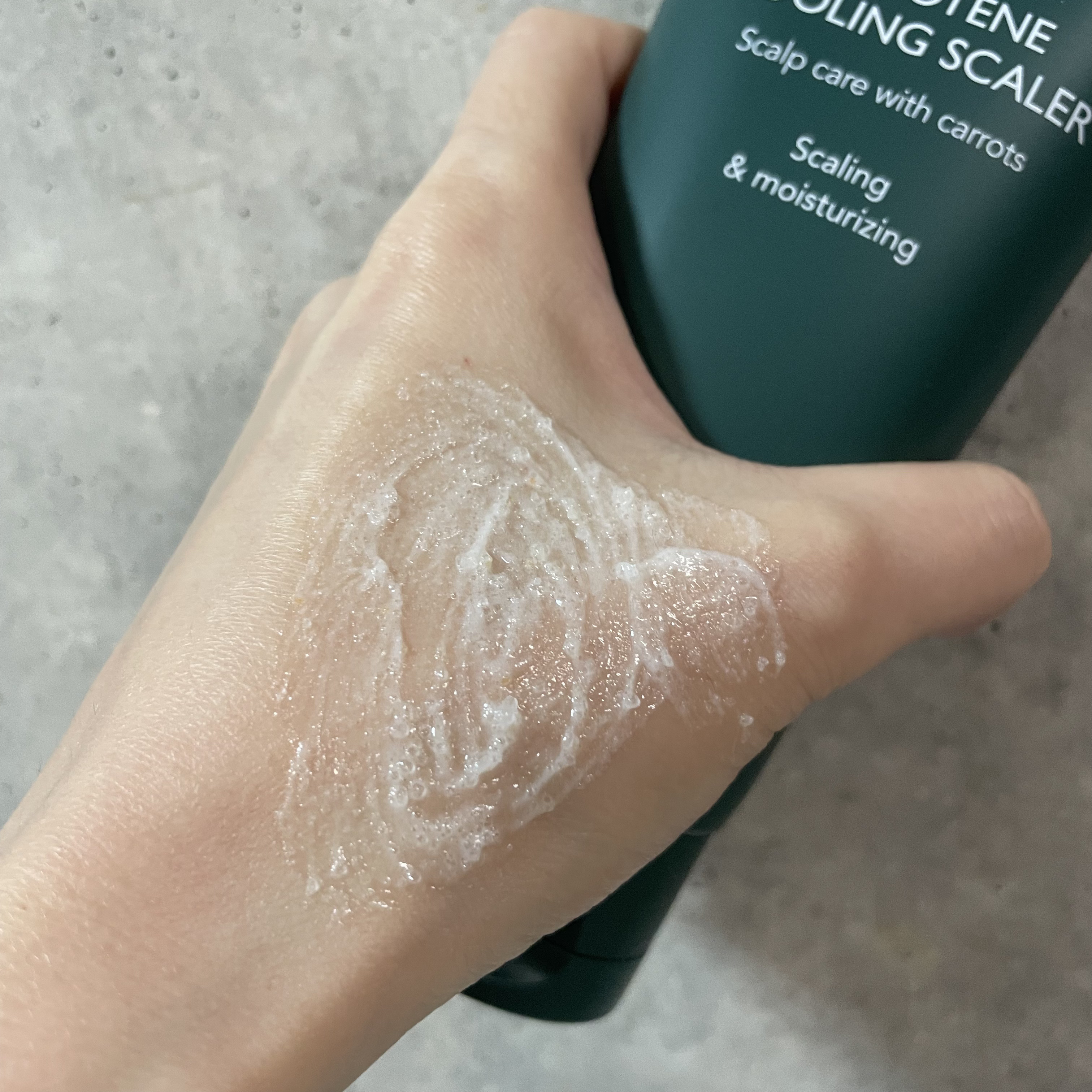 カロテンクーリングスケーラー/treecell/頭皮クレンジングを使ったクチコミ（3枚目）