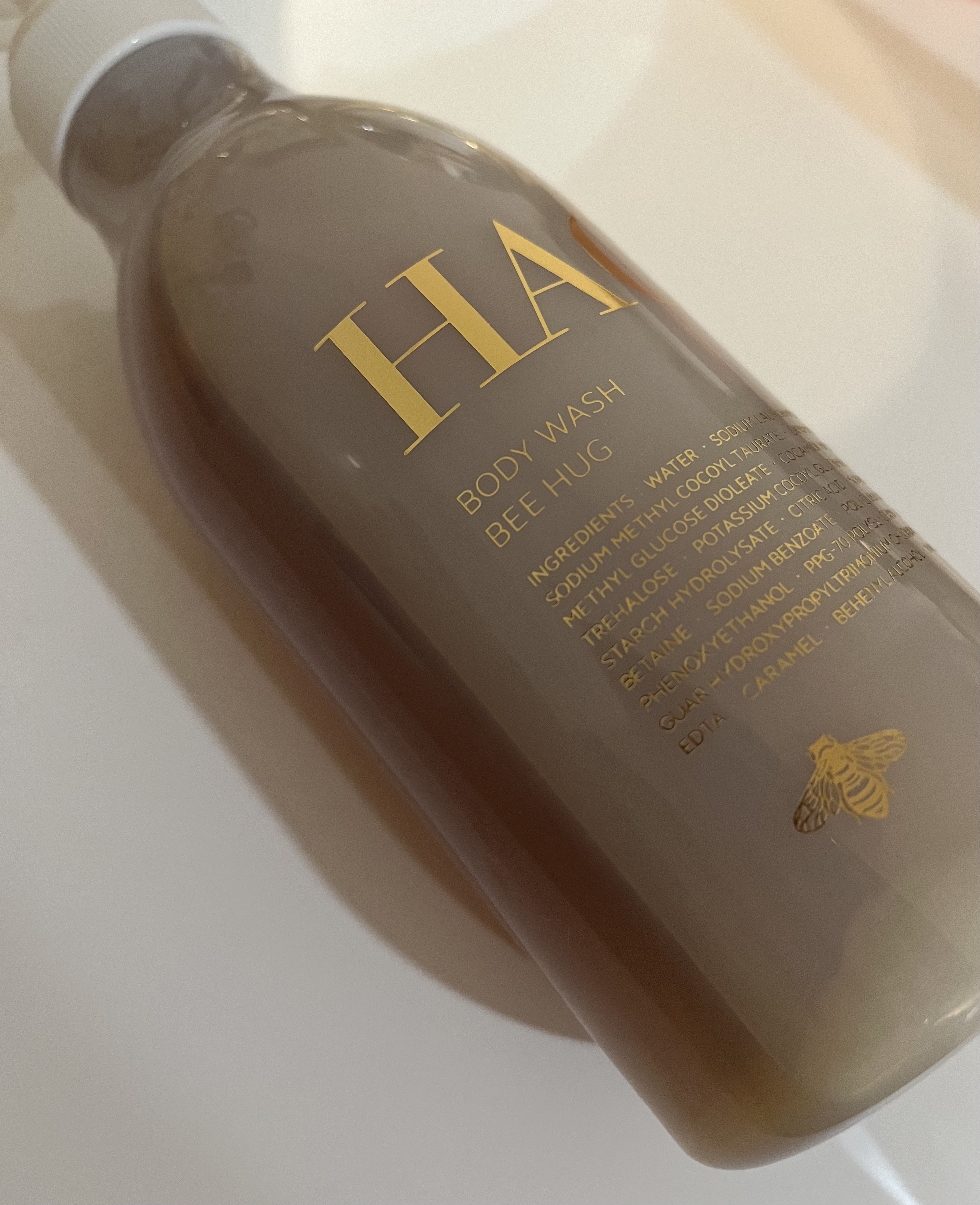 ボディウォッシュ BEE HUG 385mL/HACCI/ボディソープを使ったクチコミ（3枚目）