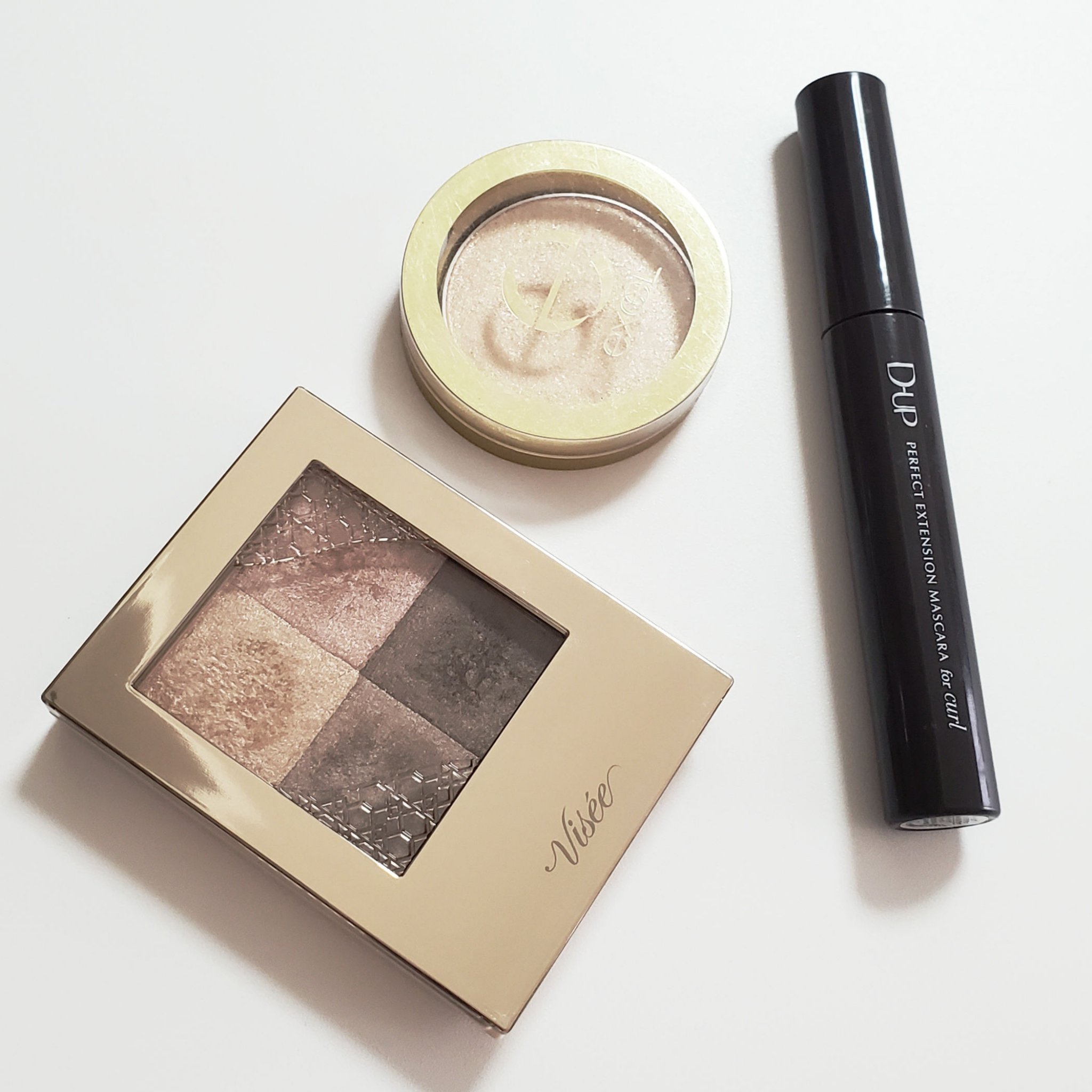 シャイニーシャドウ N/excel/単色アイシャドウを使ったクチコミ（3枚目）