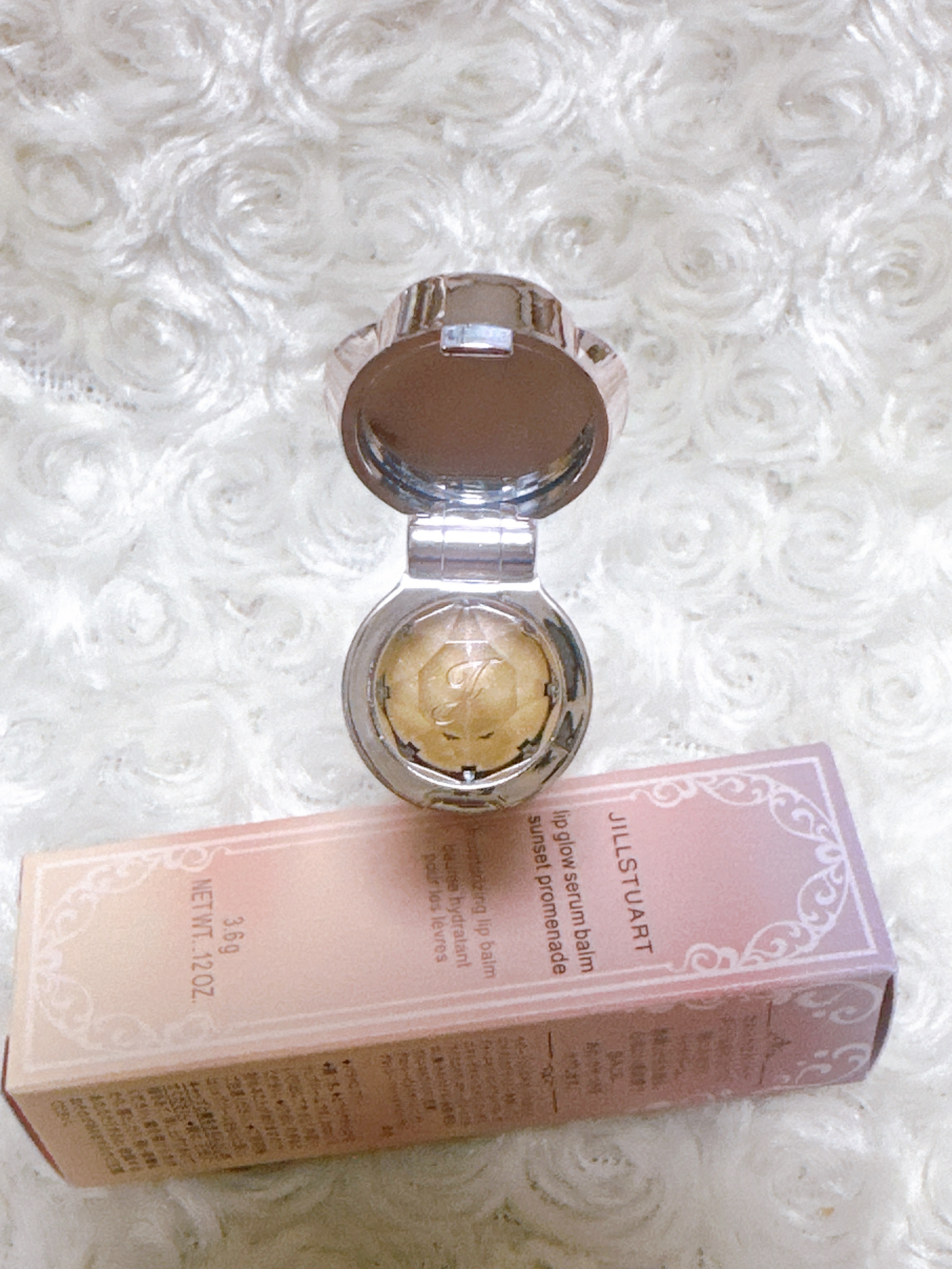 ジルスチュアート リップグロウ セラムバーム 107 sunrich romance/JILL STUART/リップバームを使ったクチコミ（2枚目）