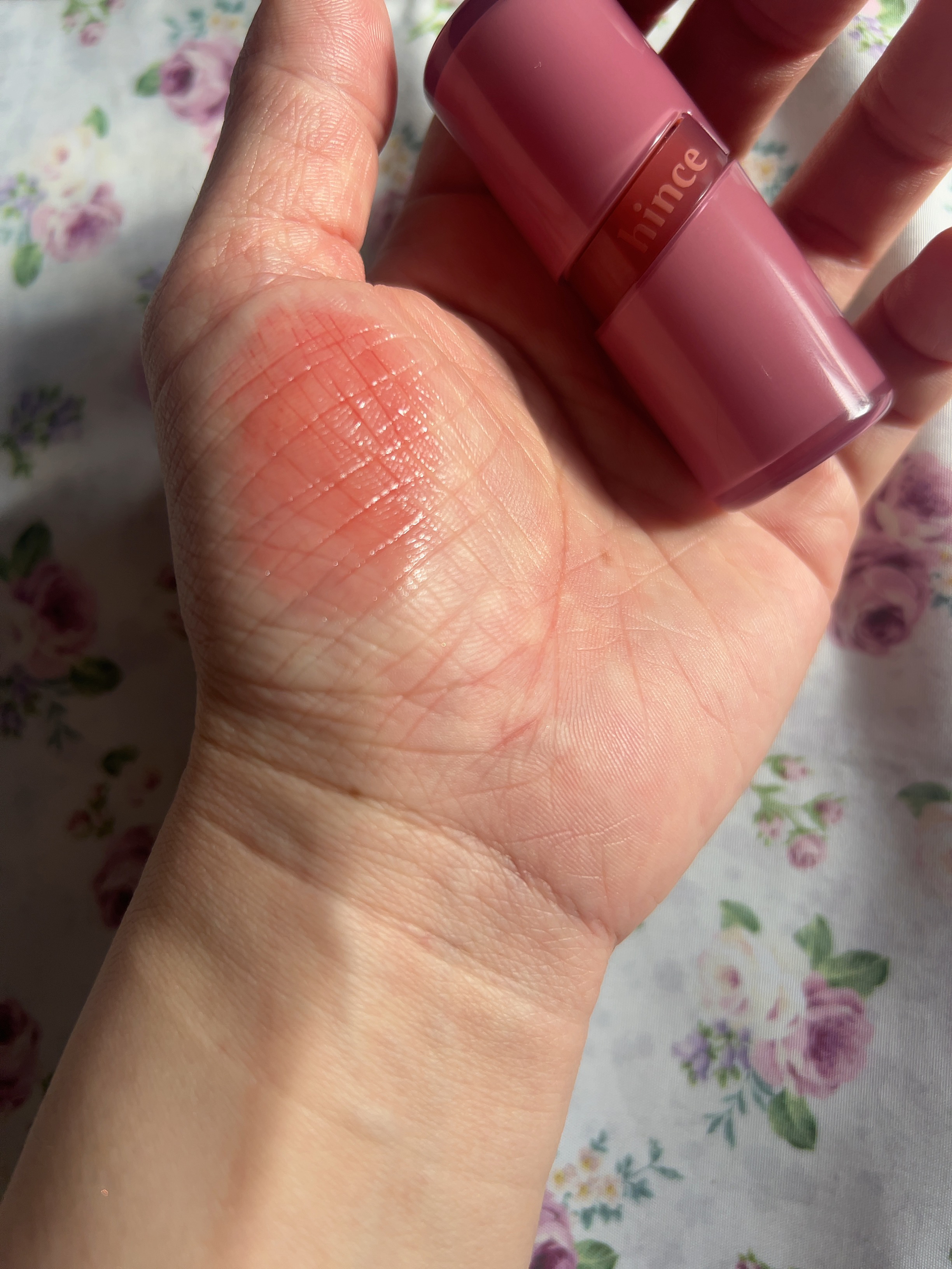 ロウグロウジェルティント/hince/リップティントを使ったクチコミ（2枚目）