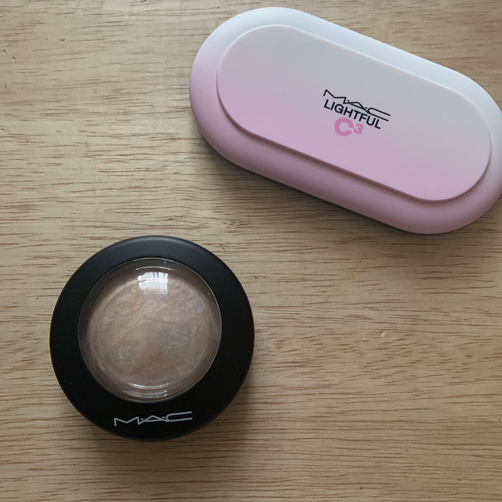 ライトフル C３ ナチュラル シルク パウダーファンデーション/M・A・C/パウダーファンデーションを使ったクチコミ（3枚目）