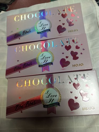 HOJO チョコレート ピンク ラブ アイシャドウのクチコミ「☆やっと遥々国際郵便で到着しました☆

too facedのチョコレートボンボンにそっくりな商.....」（1枚目）