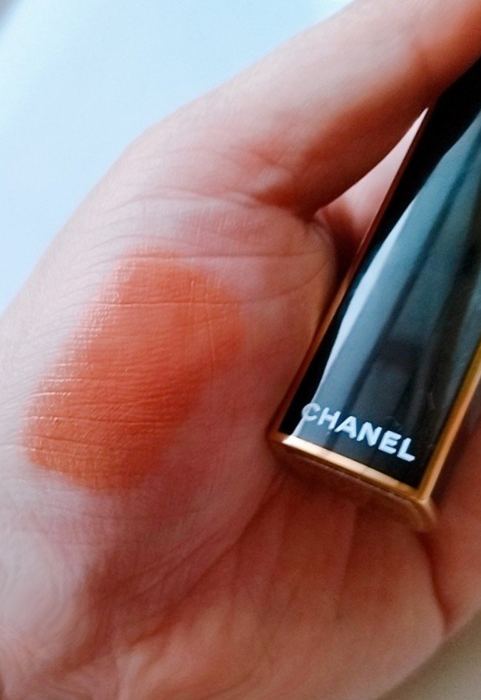 ルージュ アリュール ヴェルヴェット レ ペルル セット オブ 2/CHANEL/メイクアップキットを使ったクチコミ（2枚目）