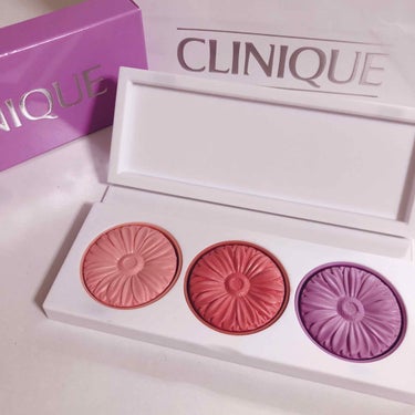 CLINIQUE チークポップパレット   ¥5076(税込)


ずーっと気になってたチークポップをついにGET💓💓💓💓

メロンポップが気になってたんですがなかなか買う機会がなく……😓

今年のクリ