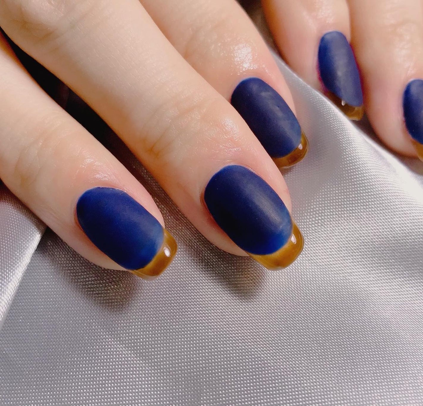 なかやまちえこ on LIPS 「Navy+clearbrown.⠀⠀(デザインお伝えいただきま..」(2枚目)