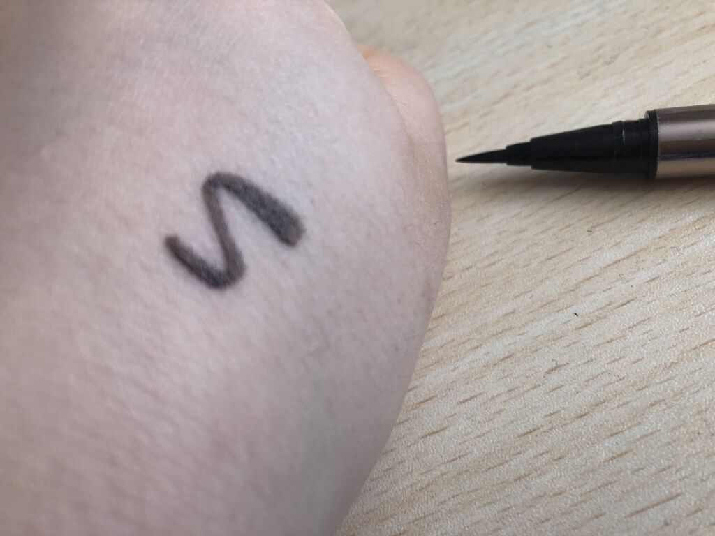 ラブ・ライナー リキッドアイライナーＲ３/ラブ・ライナー/リキッドアイライナーを使ったクチコミ（2枚目）