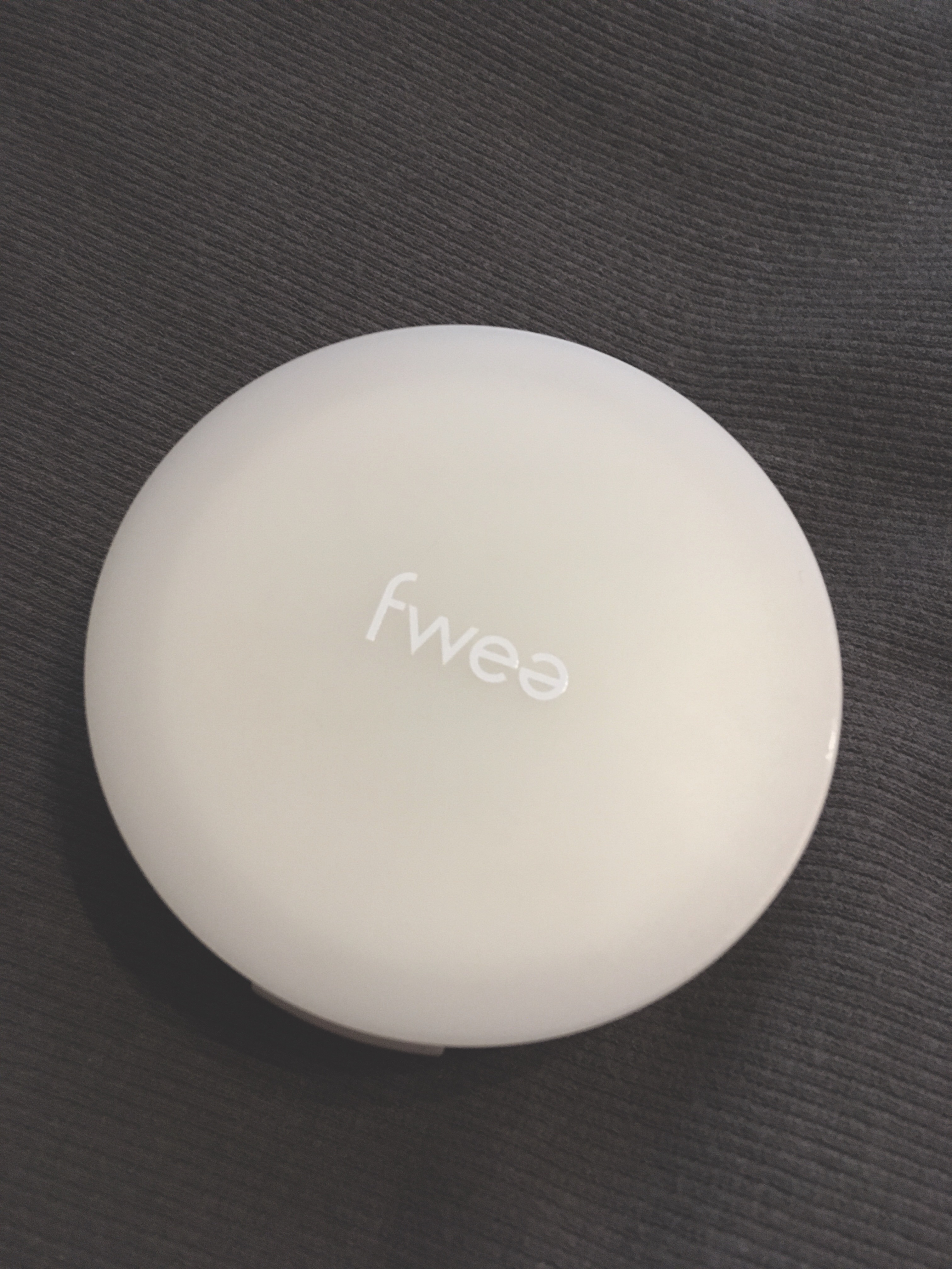 フィーパウダースエード/fwee/ルースパウダーを使ったクチコミ（1枚目）