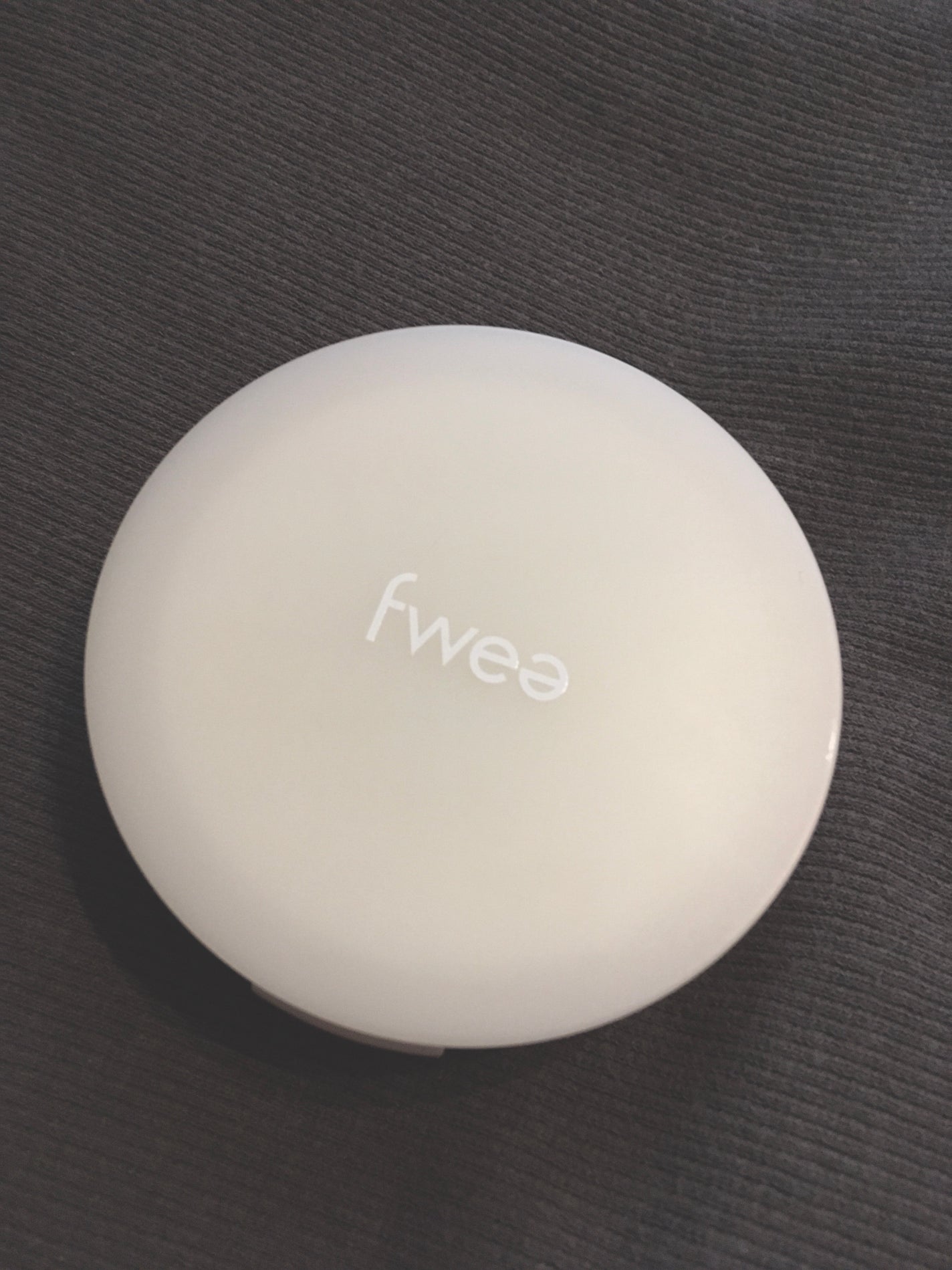 フィーパウダースエード/fwee/ルースパウダーを使ったクチコミ(1枚目)