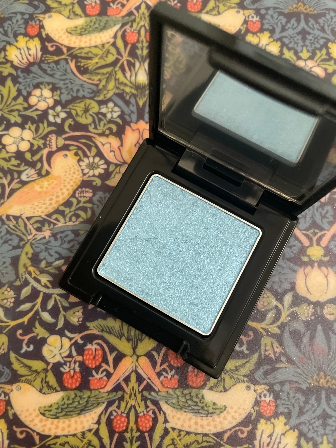 エレガンス ラズル スターアイカラー/エレガンス ラズル /単色アイシャドウを使ったクチコミ(5枚目)