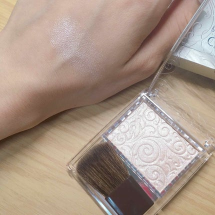 パールグロウハイライト/CEZANNE/パウダーハイライトを使ったクチコミ(2枚目)