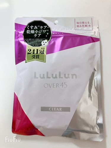 ルルルンOVER45 アイリスブルー クリア。

LuLuLunのエイジングケア向け最高峰ランク、OVER45のクリア。透明感やキメ、くすみに特化したタイプ。

乾燥小じわと書いてあるからクリアでもしっ