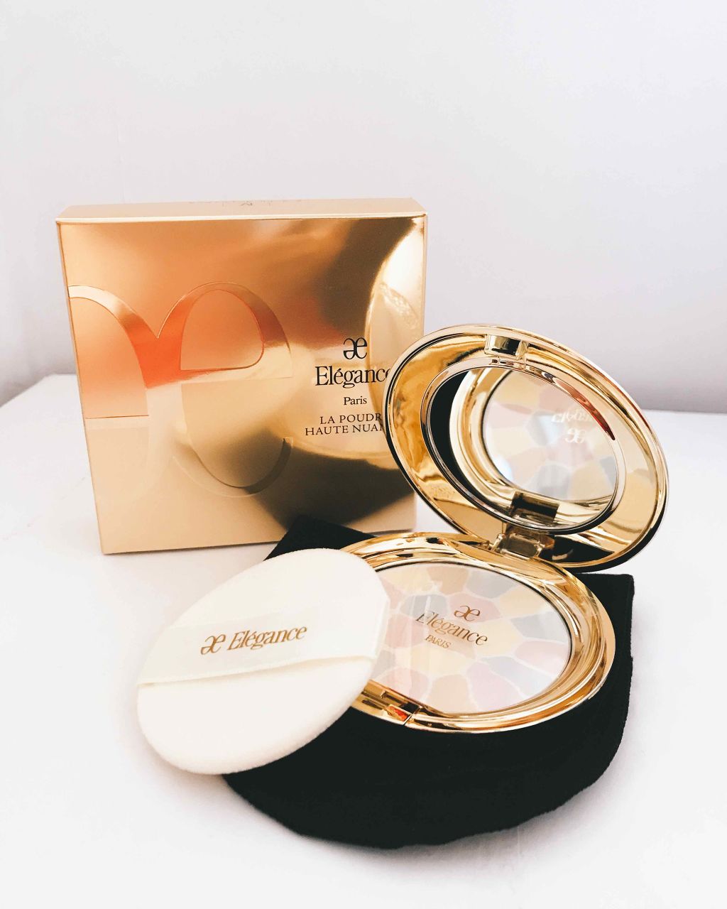 ラ プードル オートニュアンス/Elégance/プレストパウダーを使ったクチコミ(1枚目)