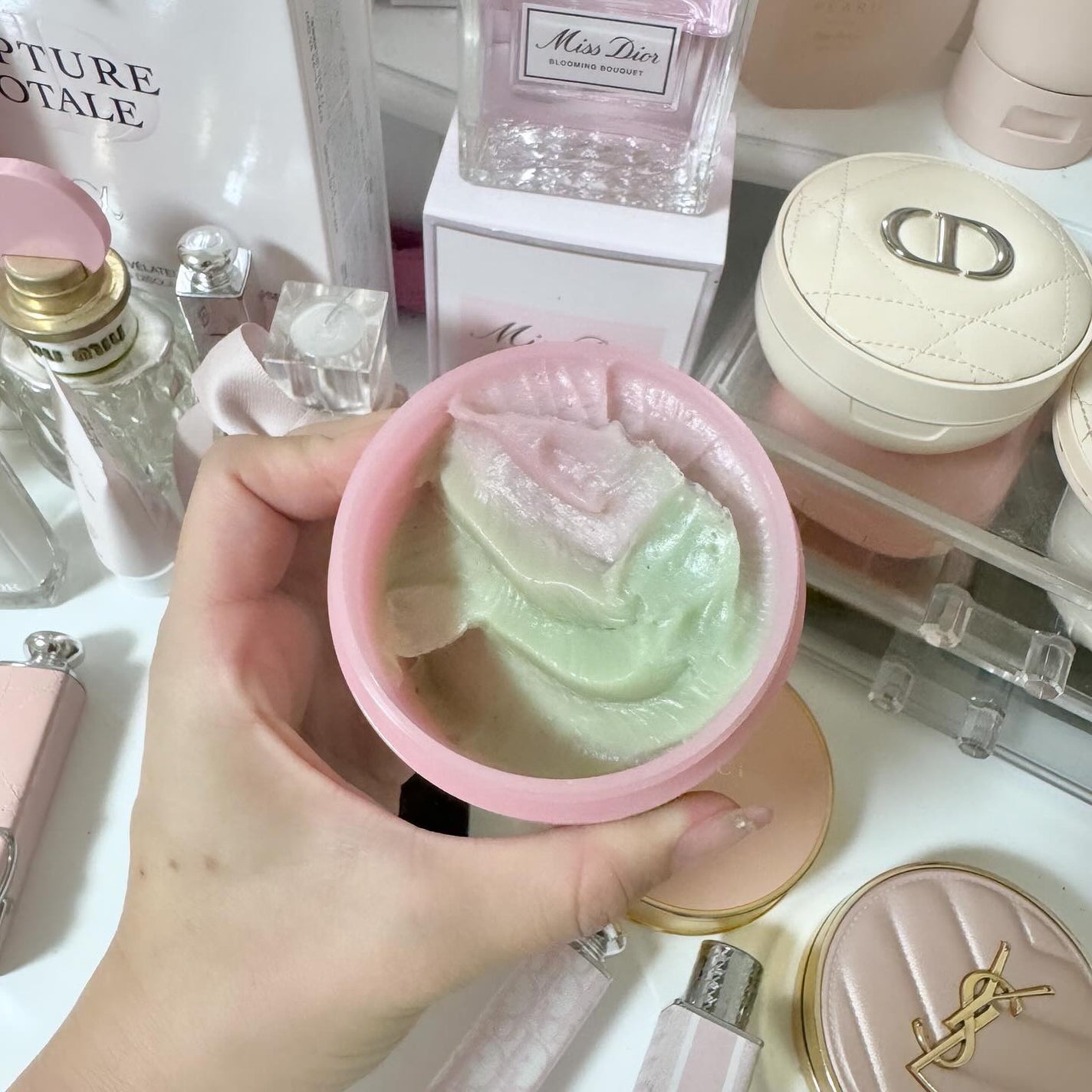 723 on LIPS ãnewcosmeðèªçæ¥ãã¬ãŒã³ãïŒå»å¹ŽåïŒã§è²°ã£ãdiorã®..ãïŒ3æç®ïŒ