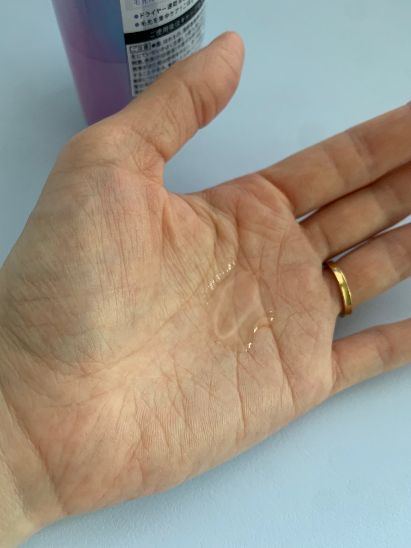 エッセンシャル プレミアム ウォータートリートメント ナチュラルモイスト/エッセンシャル/アウトバストリートメントを使ったクチコミ(3枚目)