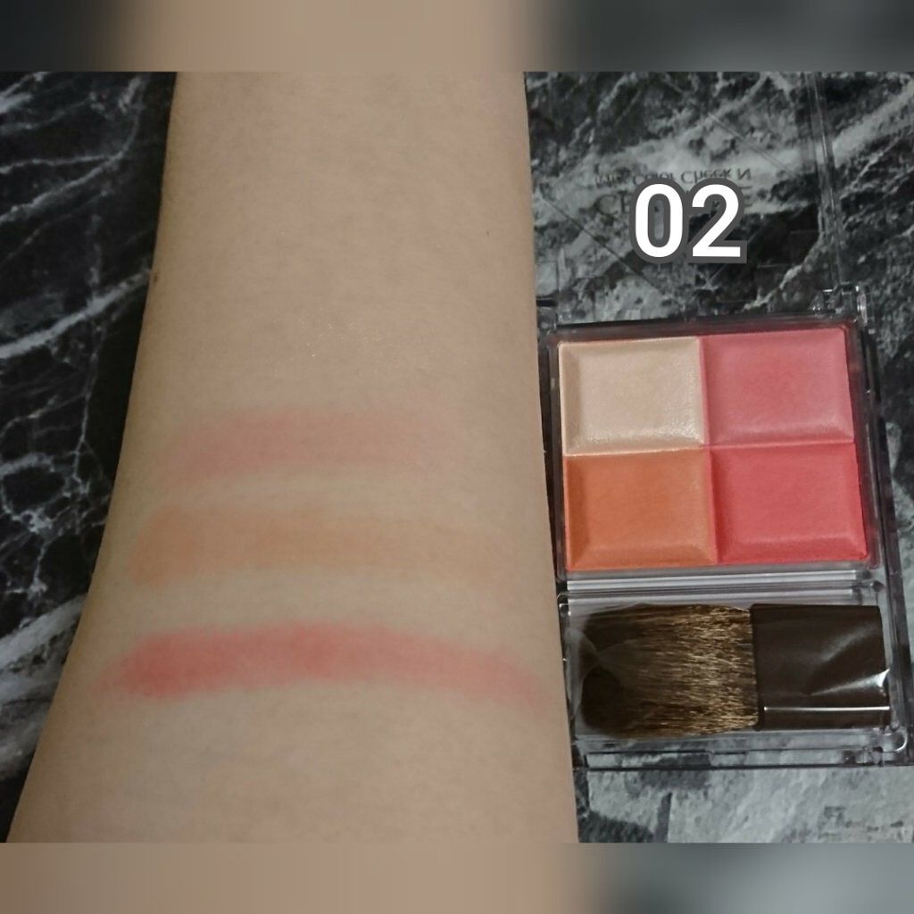 ミックスカラーチークN/CEZANNE/パウダーチークを使ったクチコミ（3枚目）